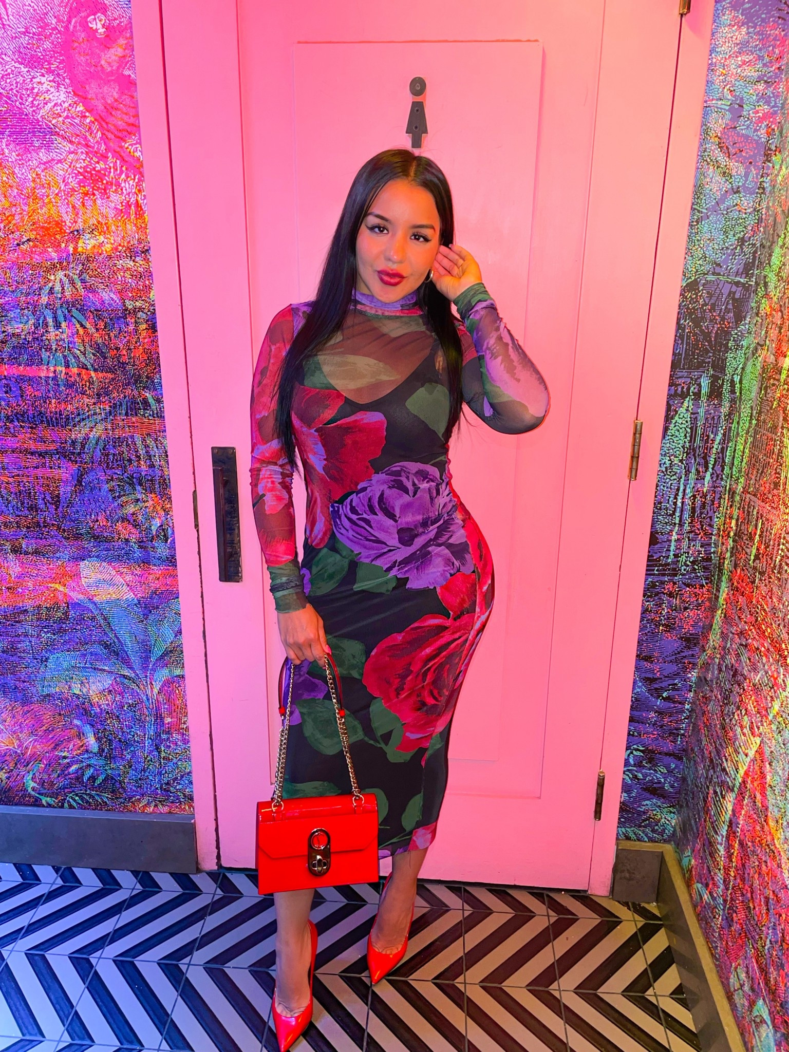 Size medium. Perfect for dinner. Super sexy. 

#LTKMidsize #LTKPetite #LTKSaleAlert