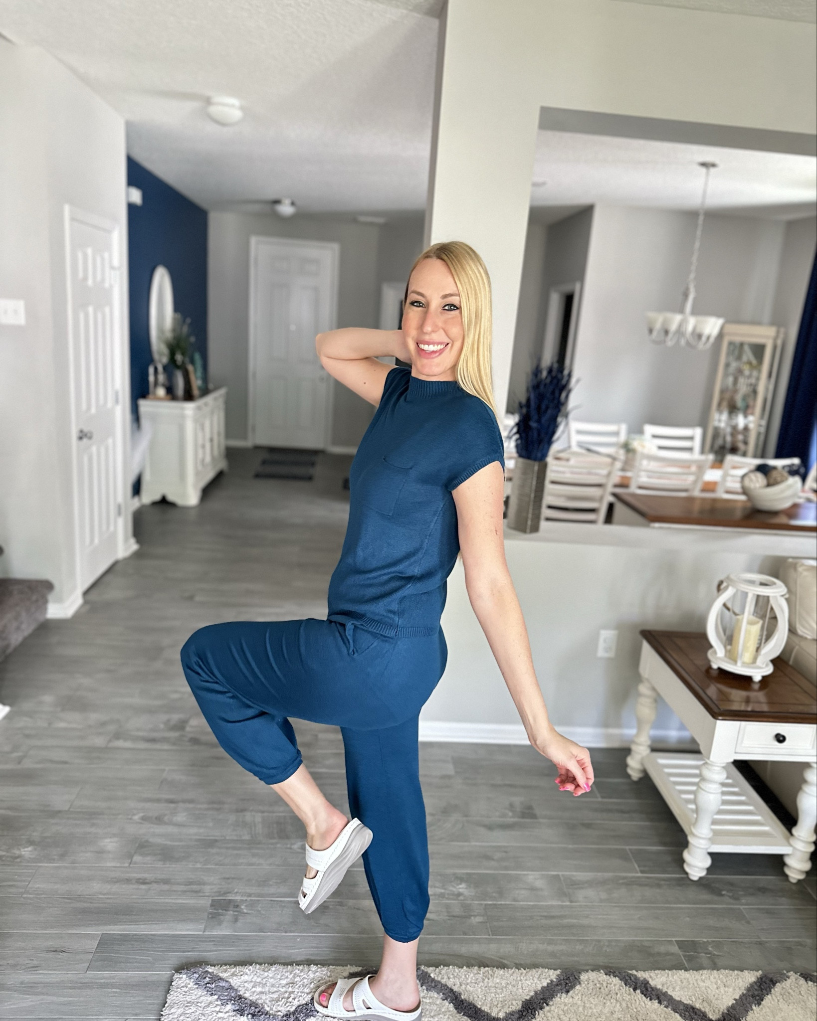 Teal Jogger Set
💙 I love this knit jogger set
💙 it is perfect for moving into fall
💙 wearing size small, it’s stretchy and fits true to size 

#LTKStyleTip #LTKFindsUnder100 #LTKFindsUnder50