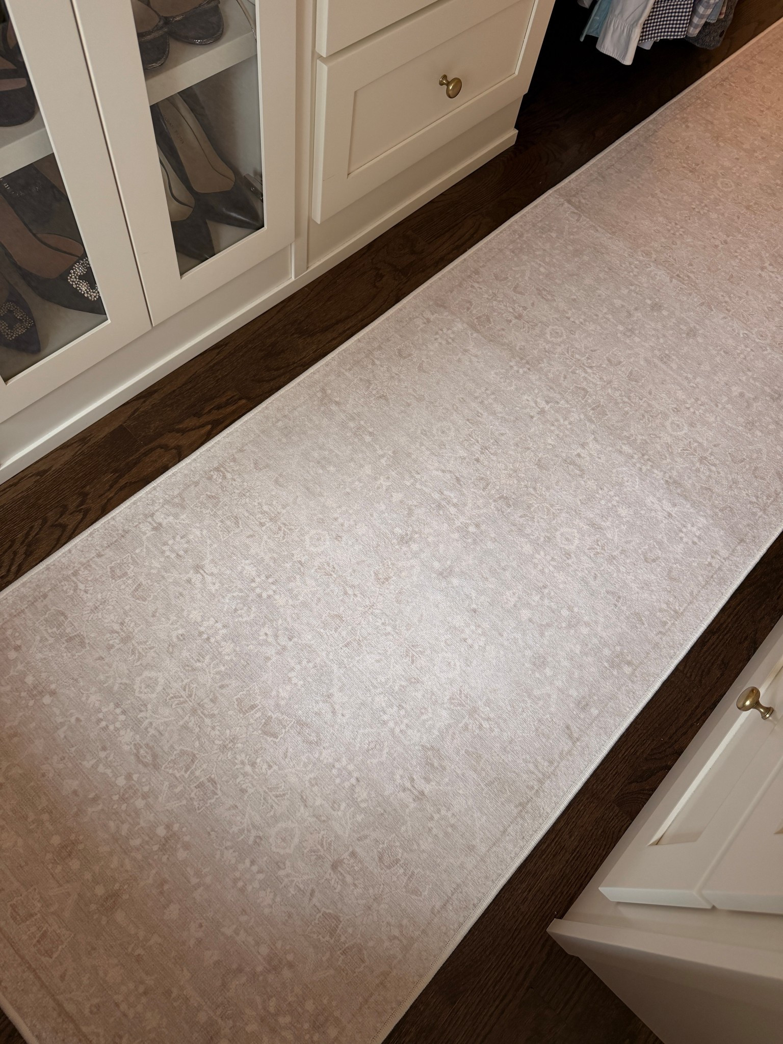 This Sierra rug is gorgeous, very soft underfoot, has a built in gripper AND is on sale 

#LTKSaleAlert #LTKHome