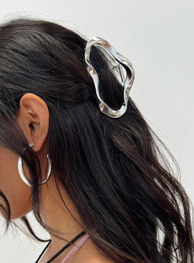 Take It Off Hair Clip Chrome | Princess Polly US
