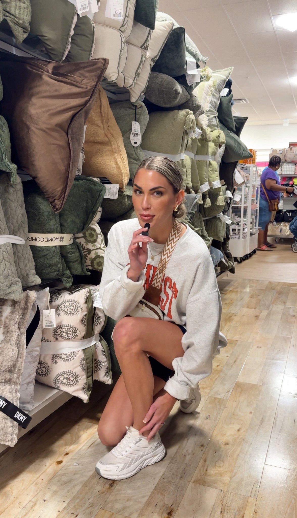 My everyday uniform 



•
•
White slip on sneakers, comfy shoes for traveling, Disneyland outfit, crossbody bags, fanny packs, oversized gray sweatshirt 