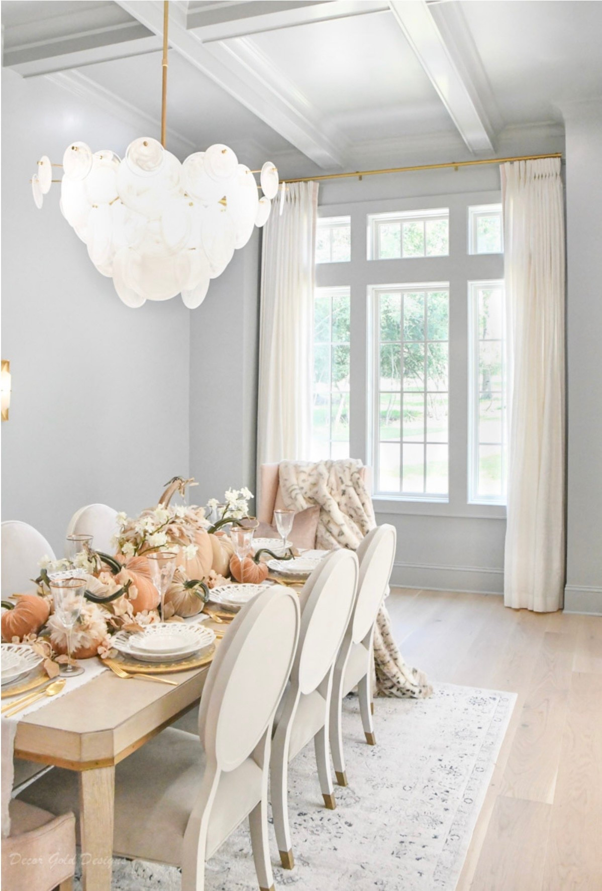 Fall dining room decor 
Home decor
Velvet pumpkins 

#LTKHome