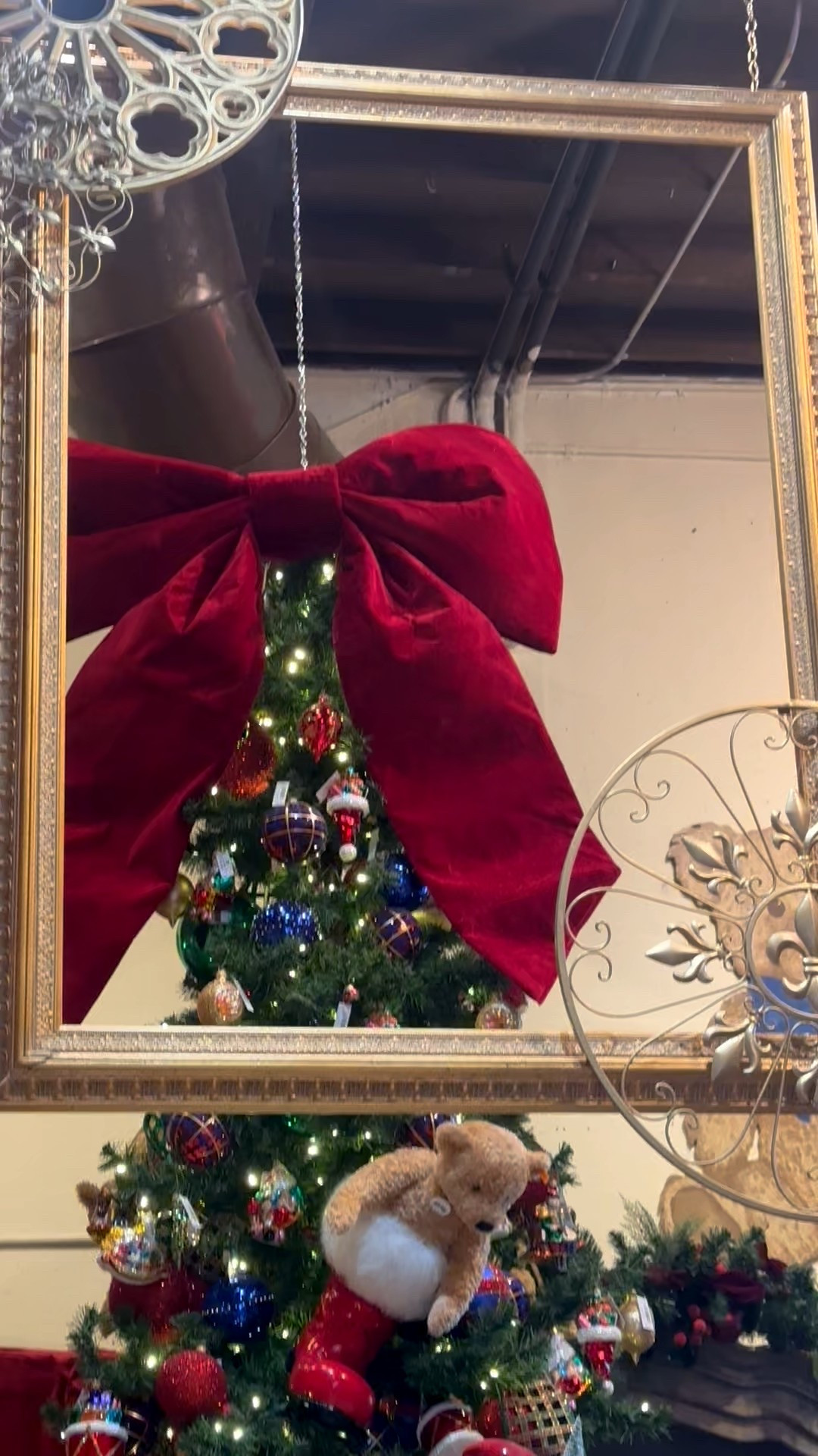 Holiday vibes, wrapped in warmth, light, and a little everyday magic. ✨
#HolidayVibes #SeasonalStyle #CozyMoments #FestiveFeels #HomeForTheHolidays

#LTKHoliday #LTKGiftGuide #LTKHome