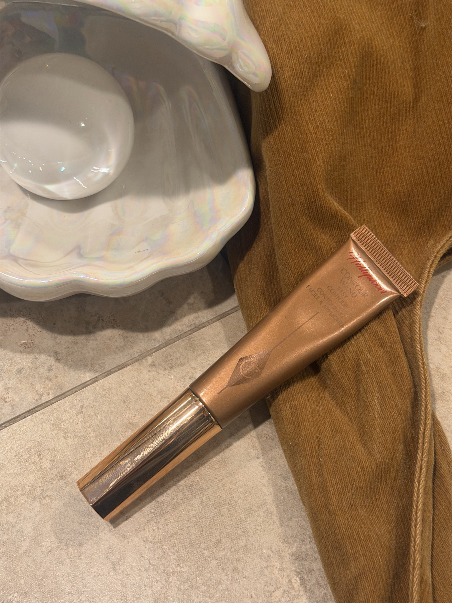 this charlotte tilbury contour wand has been a new fave in my makeup routine! 

I am a liquid/ cream girly as someone who struggles with normal/dry skin. this wand has been really easy to blend, pigmented, and dewy

also love the locking feature so it doesn’t just explode in a makeup bag on the go

#LTKBeauty #LTKselfcare