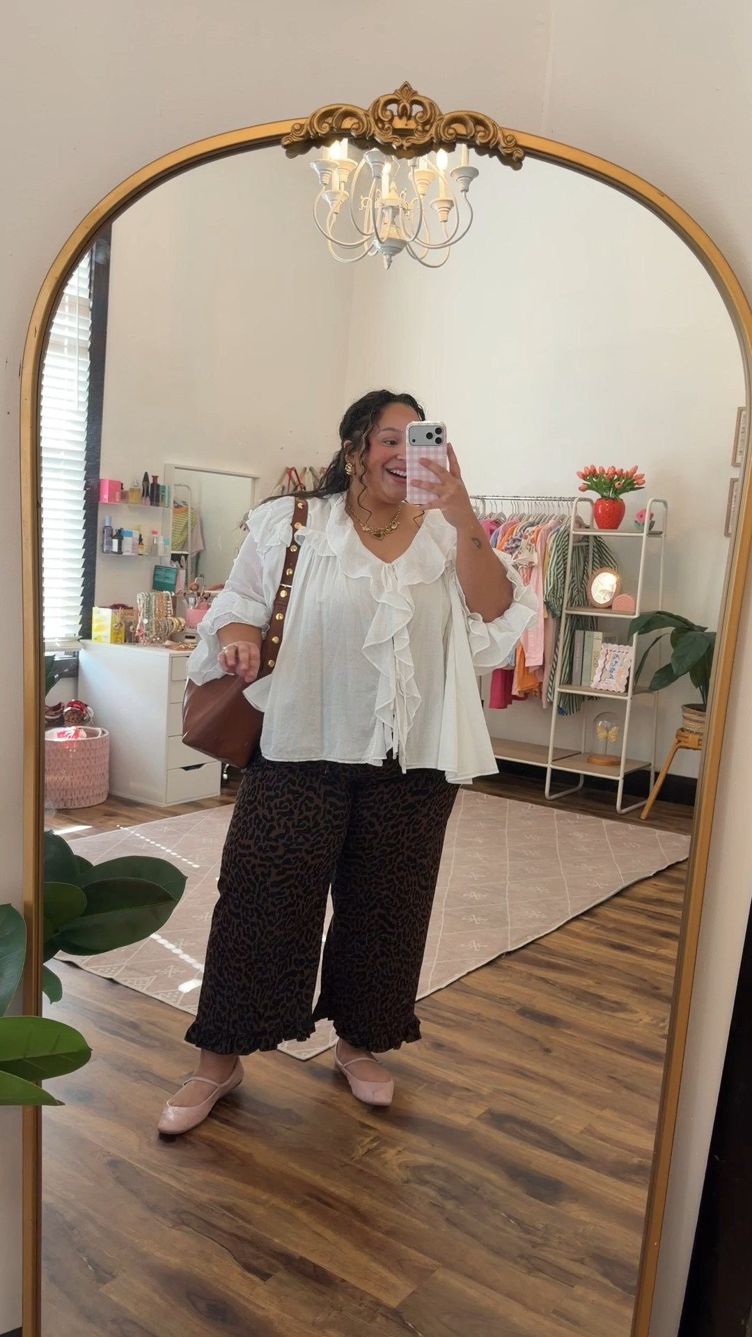 Girls lunch OOTD 
Top - ShowMeYourMumu XXL (I could’ve sized down one or two even) 
Pants - Maeve by @Anthropologie  16W tts
Flats - Dolce Vita 8.5 TTS 
Purse - Walmart 

#LTKSaleAlert #LTKootd #LTKgrwm