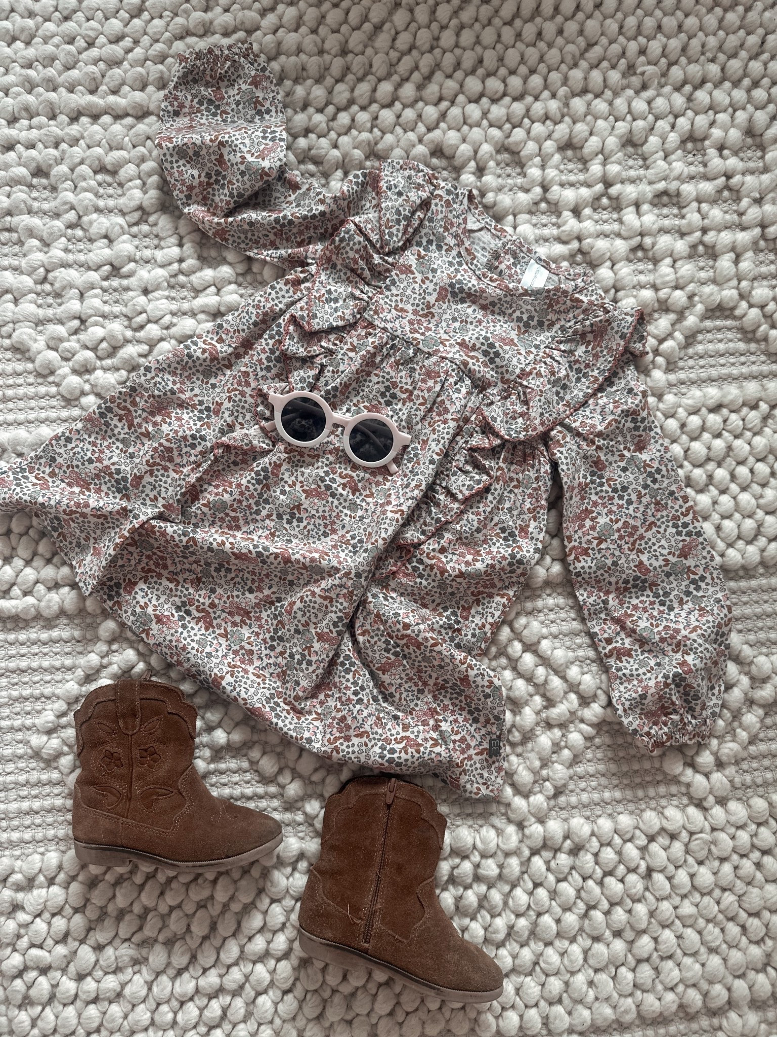 This dress is absolutely beautiful and such amazing quality! I couldn’t believe the price tag for how well it’s made. It does run a little big for the size, but that just means my little one will be able to wear it longer. The fabric and style are perfect for fall—we can’t wait to use it for our pumpkin patch photo shoot. Such a great find!

#LTKKids #LTKFallSale #LTKBaby