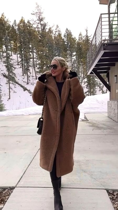 The iconic Max Mara teddy coat 🧸🤎🙌 Fit is very oversized; I’m  wearing an xs. This coat is extremely lightweight, but also incredibly warm! 

~Erin xo 

#LTKSeasonal
