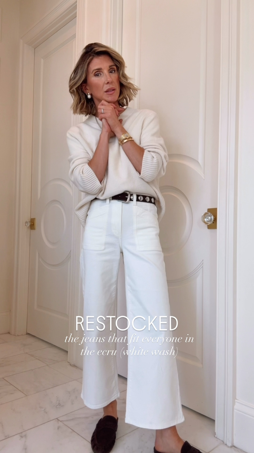 If you're looking for white jeans these are it. They sold out so fast the first time I shared. Found them in stock @anthropologie get them before they are gone. Fit tts I'm 5'7 and wearing size 25