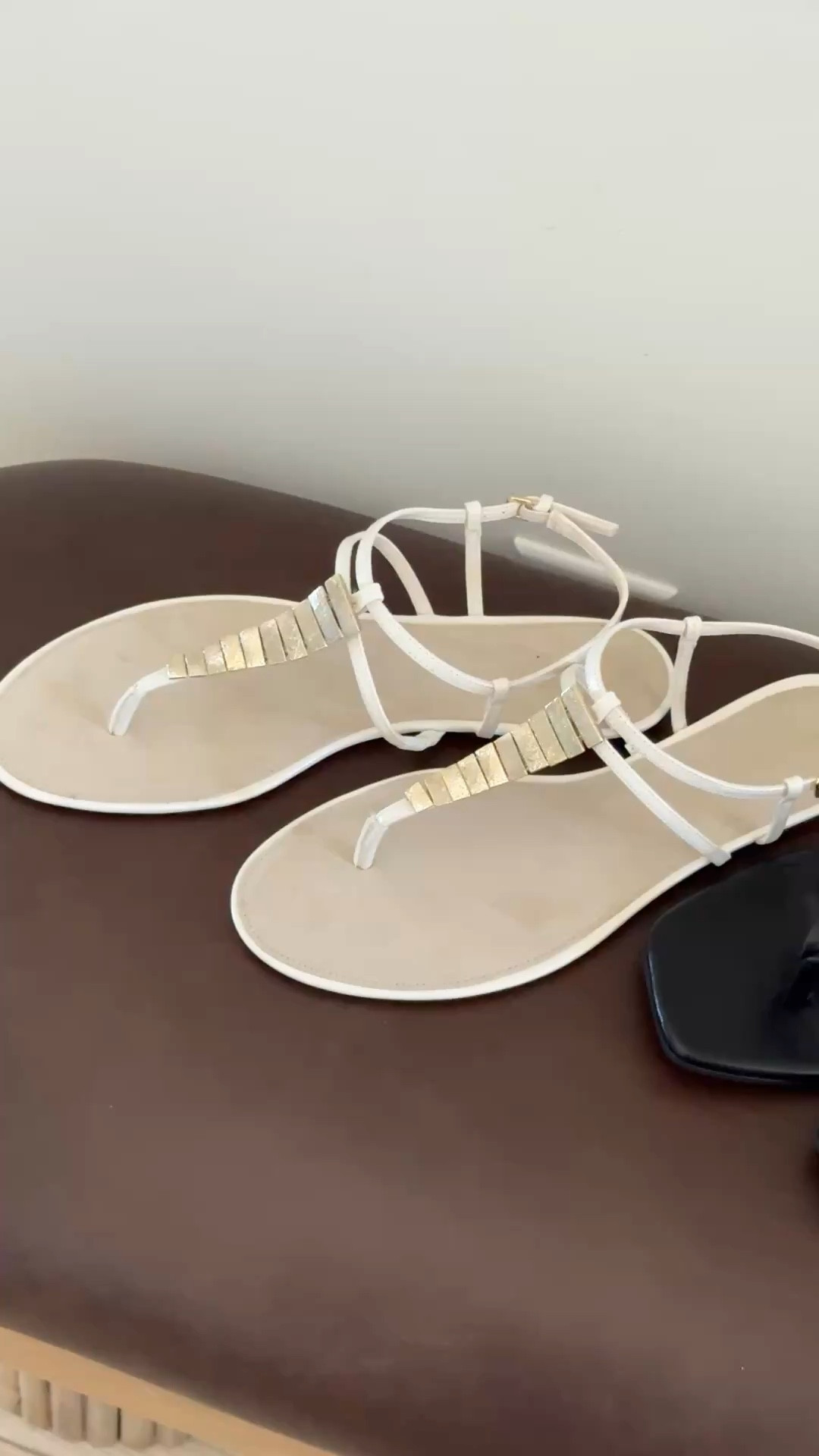 White & Black size up brown run TTS 
#zara #sandals #wedges 