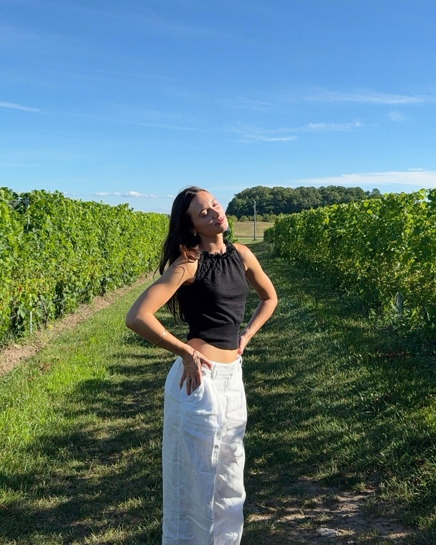 I love some good white linen pants. These are exact from reformation, the top is thrifted 