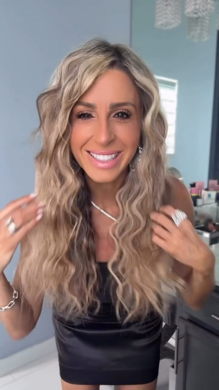 Crimped hair 

Best tool. Have had it for 8 years 

#LTKBeauty #LTKFindsUnder50 #LTKSummerEdit