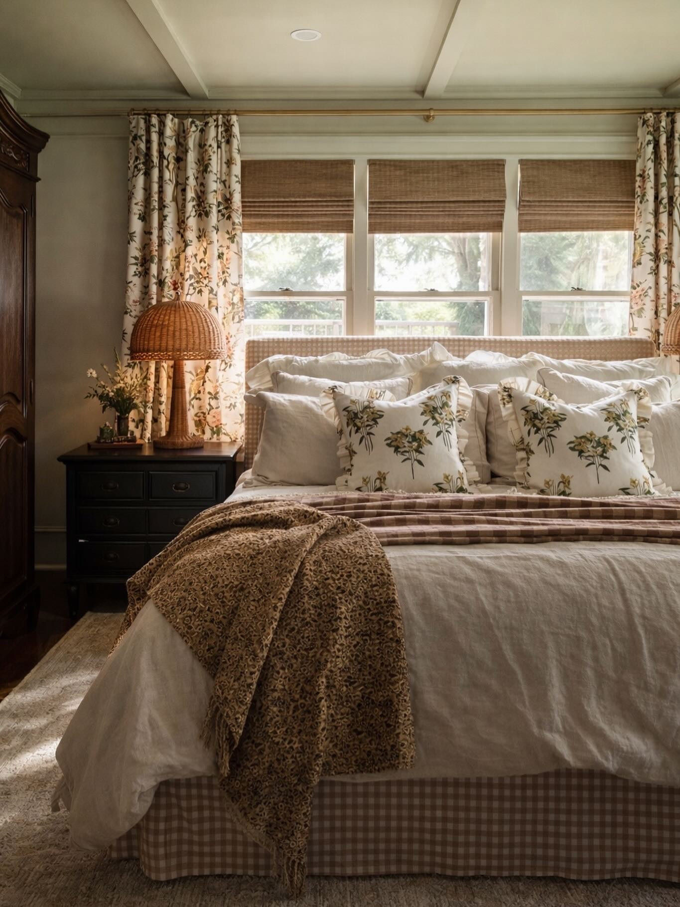 Yellow has been pulling me in since 2022. I always thought it would be too much for a bedroom, so I kept it in small doses. The rug, the pillows, the drapes, a throw or two.

But honestly… I’m still thinking about yellow.

Green is a great, calming color and it also happens to be my husband’s favorite, which explains why we have a lot of it throughout our home. Since green is already well represented, part of me is wondering if this bedroom is where I take a thoughtful step toward yellow. Very intentional. Very controlled. Probably.

I did yellow in my office and don’t regret it one bit. I kind of wish I’d done yellow in the office closet too, which feels telling.

So now I’m curious. Does yellow belong in a bedroom, or should it stay as an accent?

Talk me in or talk me out of it. Are we team yellow?

#bedroomdesign #casasconencanto #bedroomideas #cozyhome #homeinspo