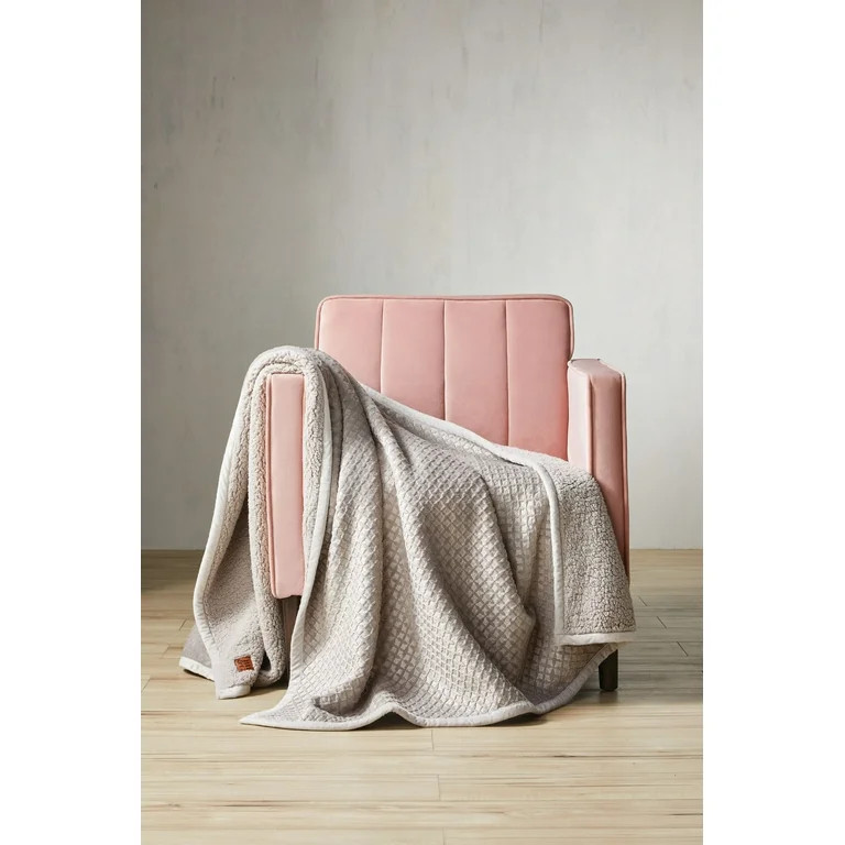 Better Homes & Gardens Oversized Sherpa Throw, 50" x 72", Gray Waffle | Walmart (US)