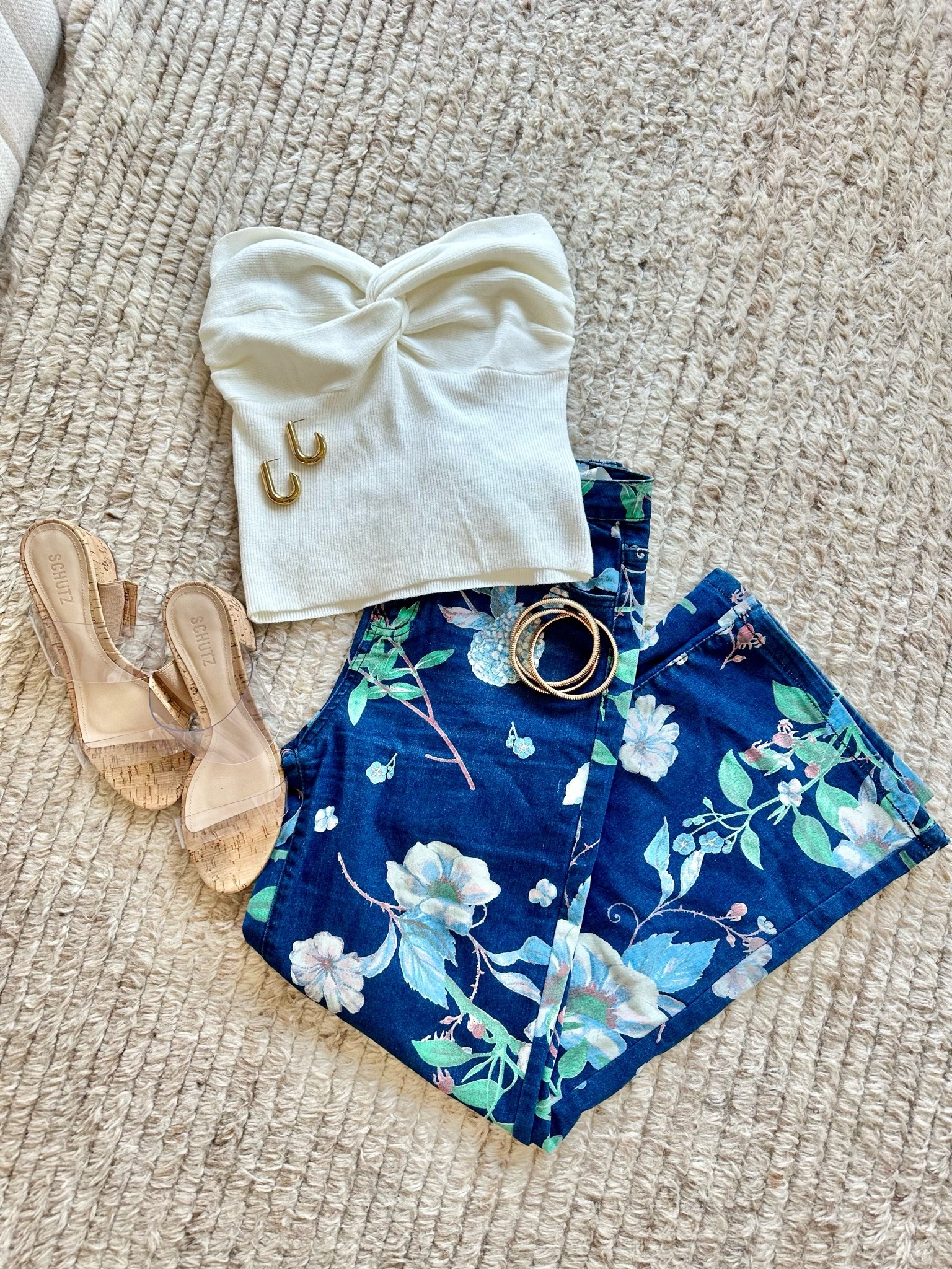 Love these pants for spring!! 🤩 So fun and flattering!

#LTKootd #LTKgrwm #LTKMidsize