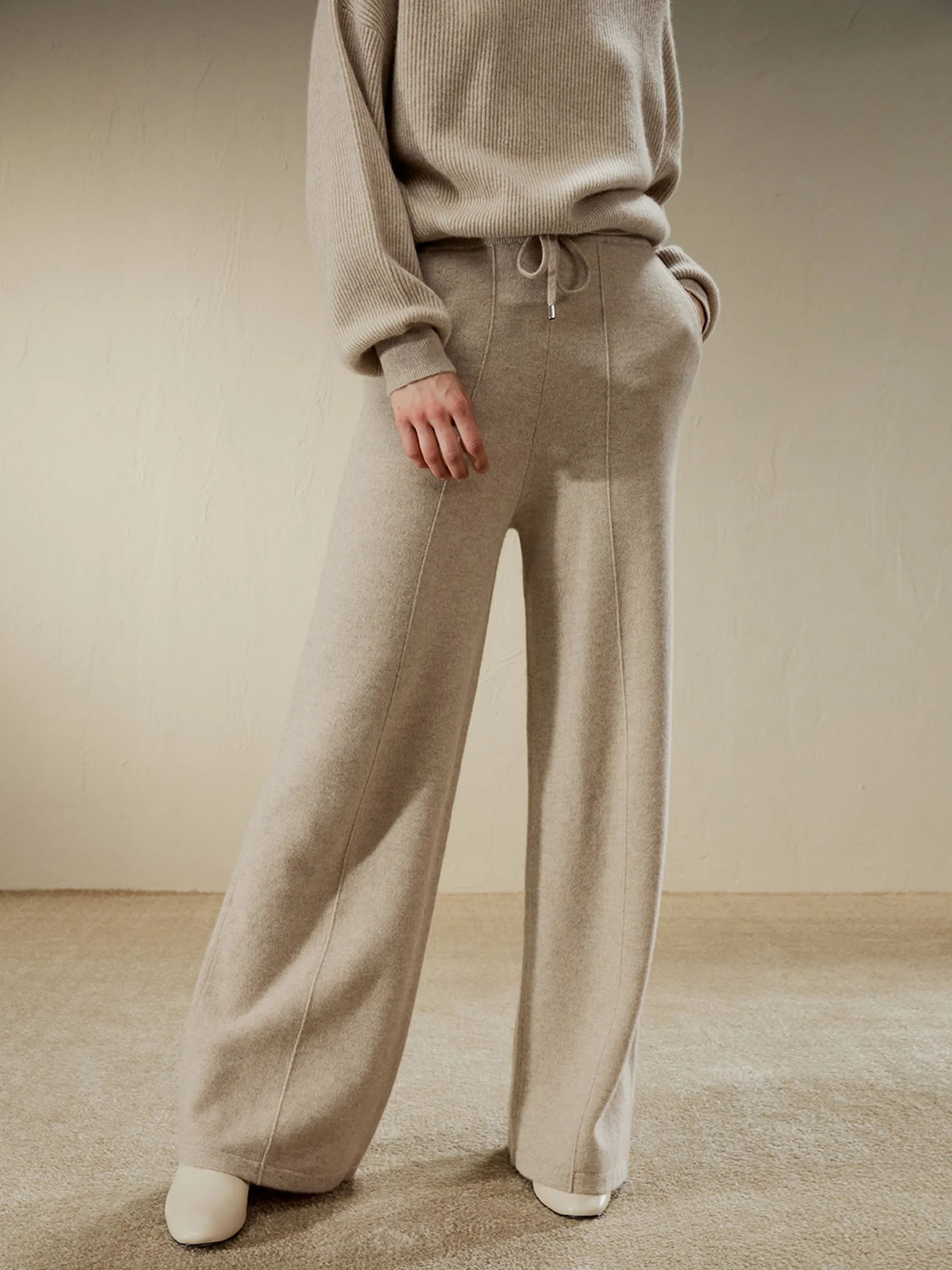 Fluid Cashmere Sweatpants | LilySilk