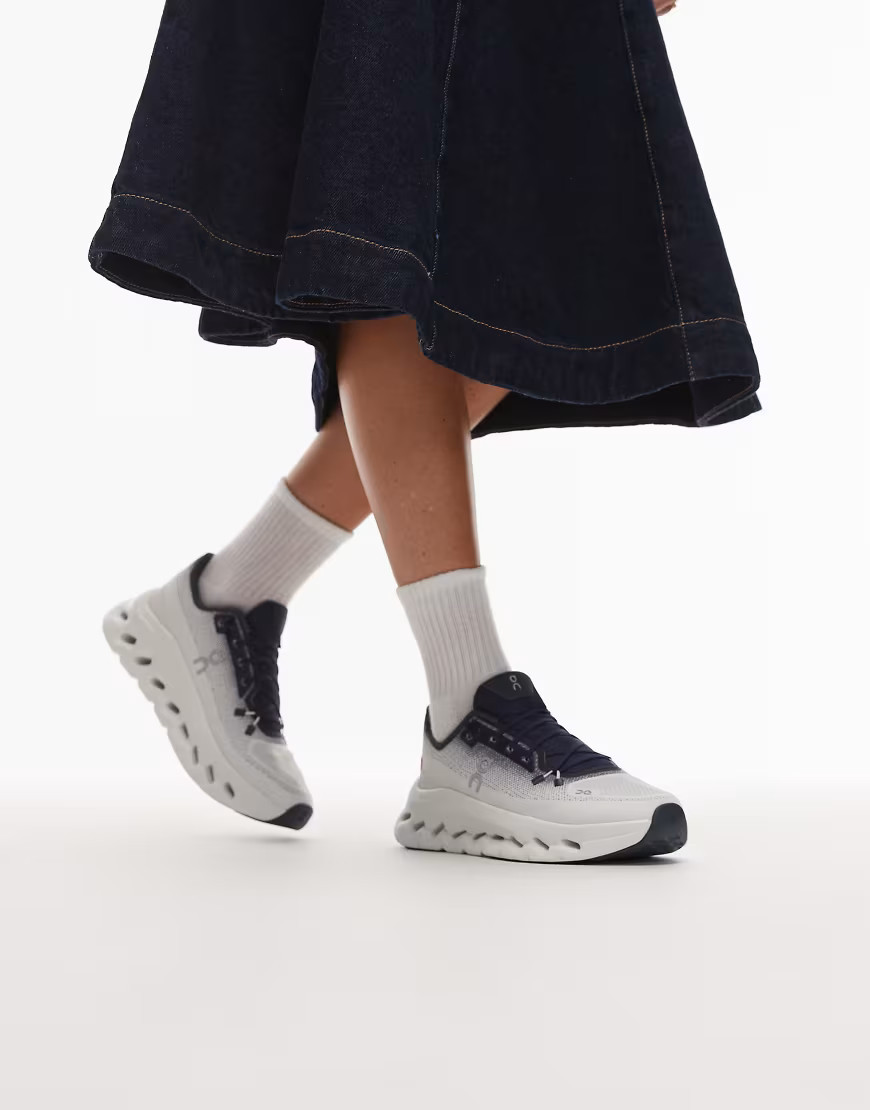 ON Cloudtilt all day trainers in navy | ASOS (Global)