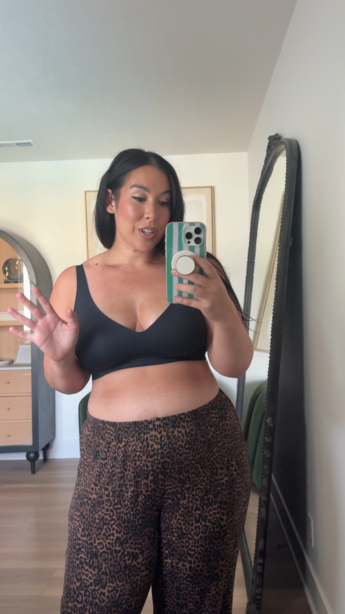 Amazon jelly wireless bra with lift and support
Size xl under $20

#LTKMidsize #LTKmomlife #LTKSaleAlert