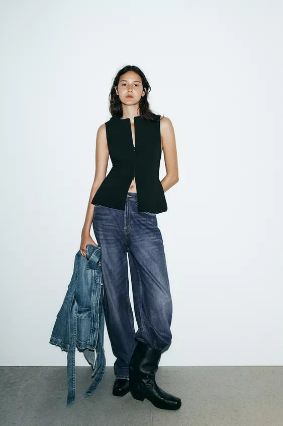 FITTED ZIP TOP | Zara US