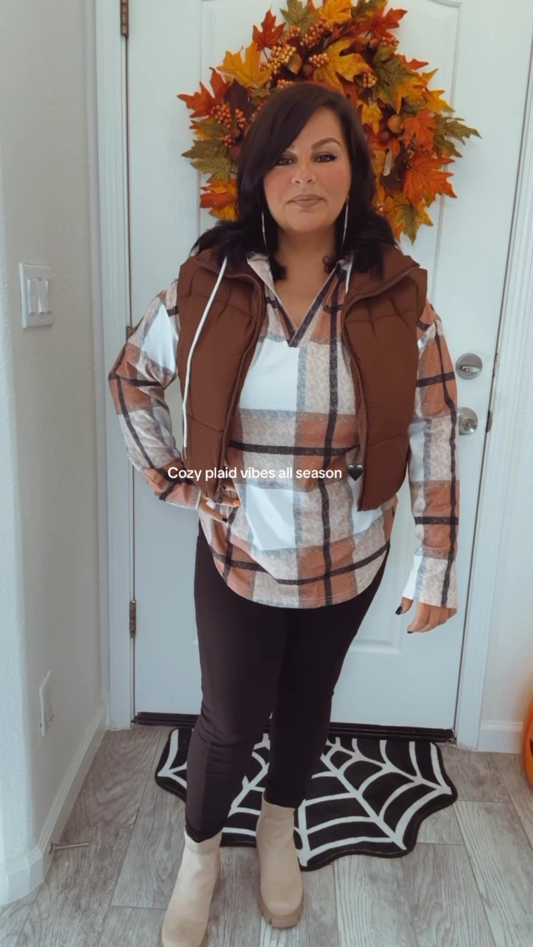 The perfect mix of comfy and cute this plaid hoodie pullover is a fall essential 🍂✨ #CozyFallStyle #PlaidVibes #FallOutfitInspo 