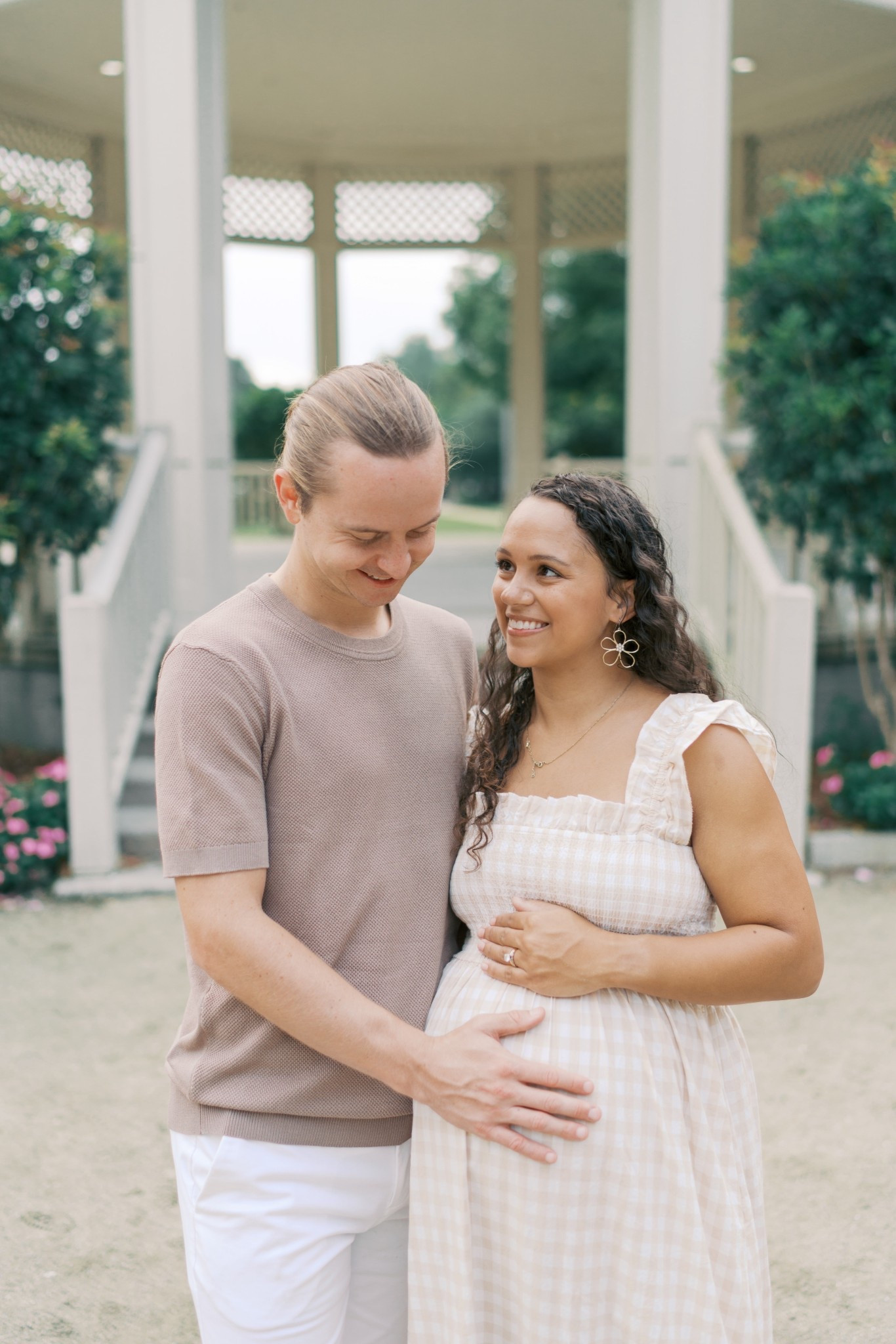 Whether you’re looking for cute photo outfits for an engagement, maternity shoot or even newborn - this Amazon dress is the one! I’m wearing a S

#LTKFamily #LTKBump #LTKWedding