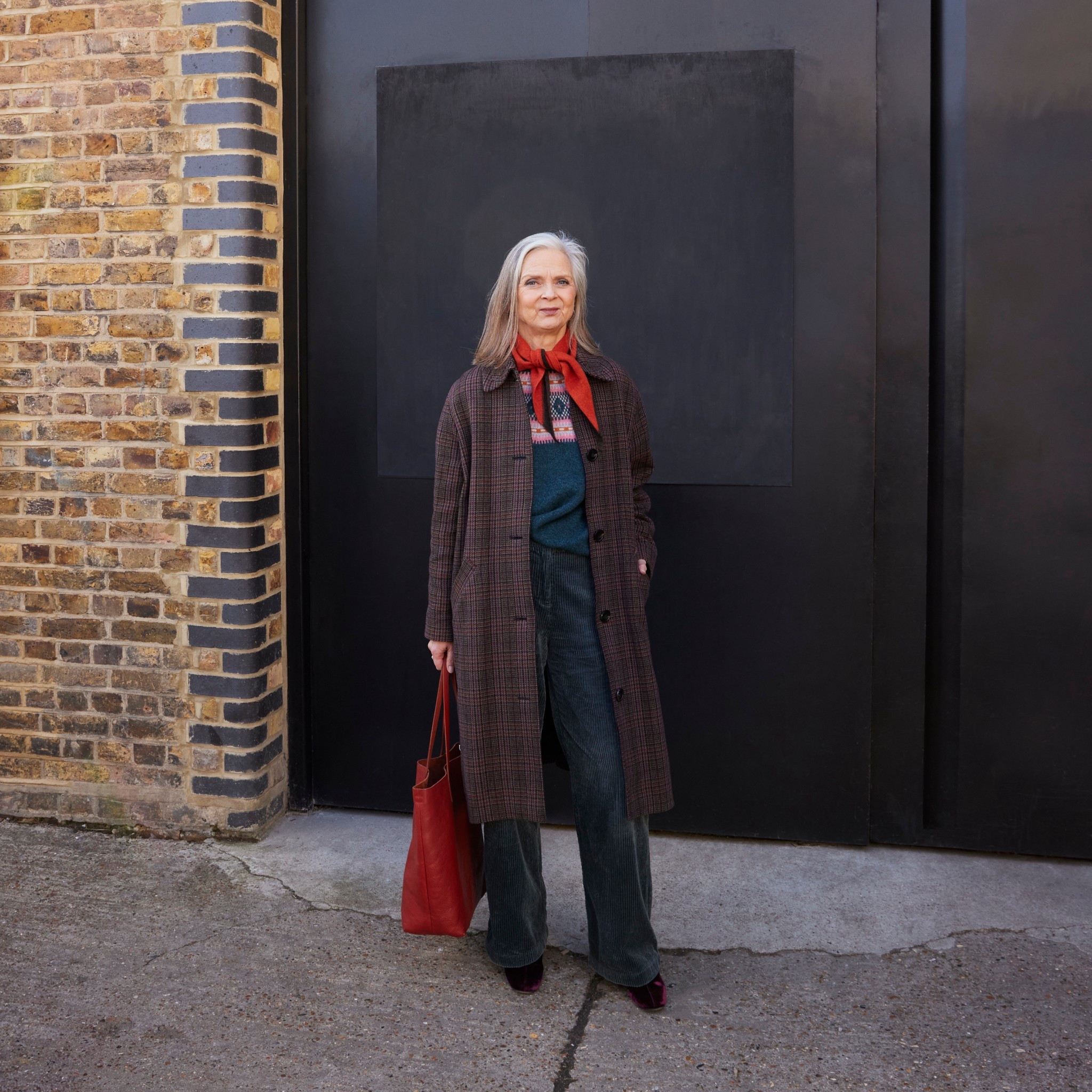 Less heavy and heat-inducing than a big scarf, easy to stow in your bag and perfect for perking up a coat collar, it's no wonder that knitted neckerchiefs are everywhere, right now. 

The burnt orange lambswool style I'm wearing here is from Margaret Howell, bought at Folk. 

And here are some other winning knit-picks:

#LTKwinter #LTKstyletip #LTKover50style