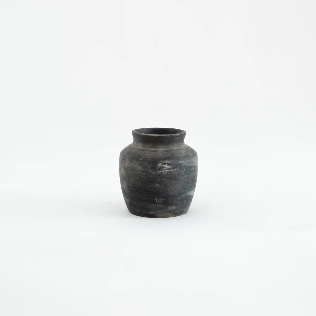 Antique Clay Jar | The Vintage Rug Shop