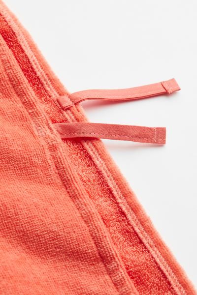 Poncho Towel | H&M (US + CA)