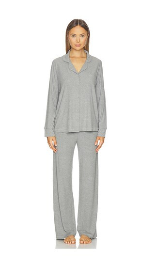 SKIMS Soft Lounge Sleep Set in Grey. - size XS | Revolve Clothing (Global)