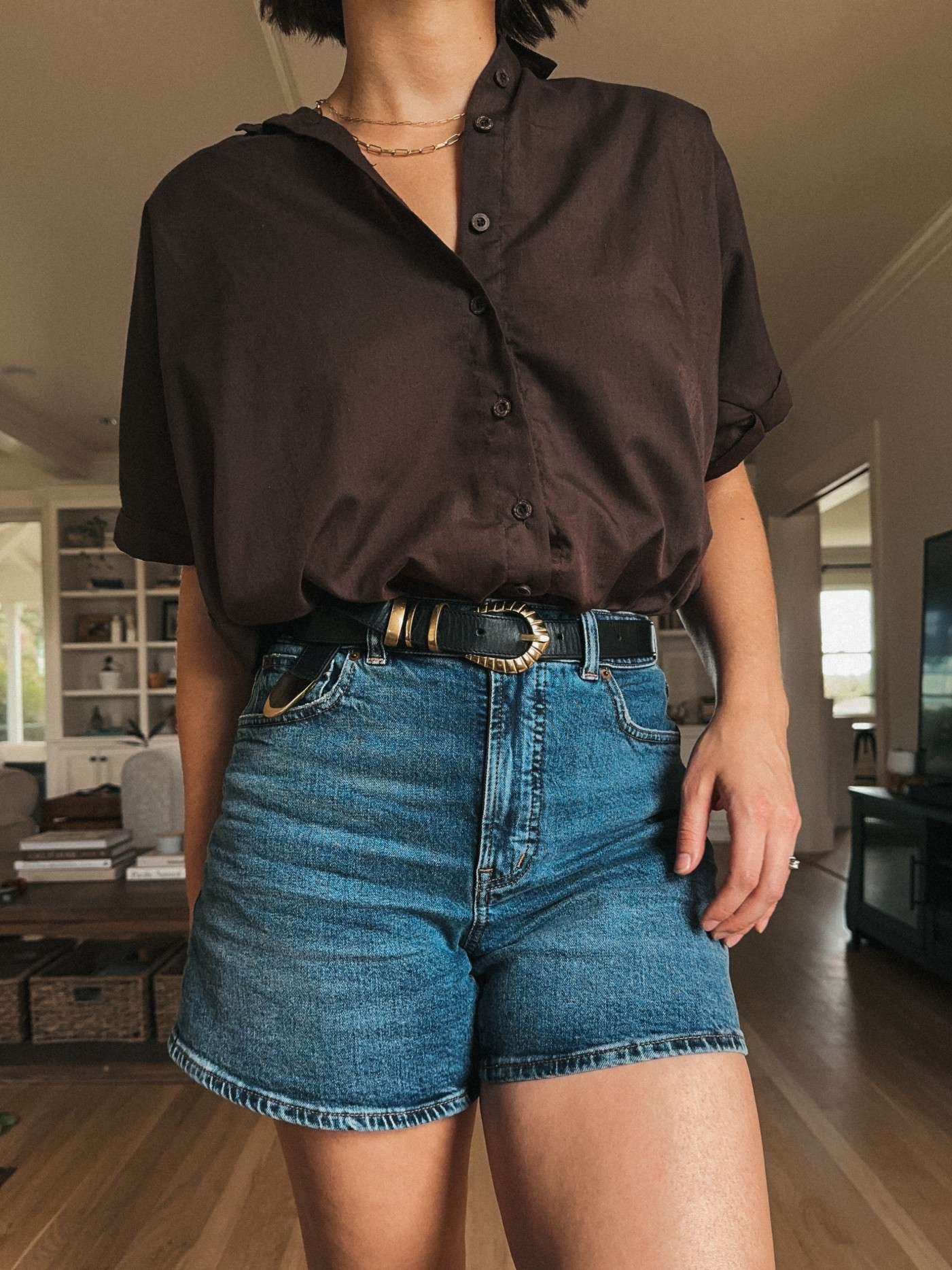 My top is old from Evolverie, here are some similar ones. Shorts fit true to size, wearing the Manton wash