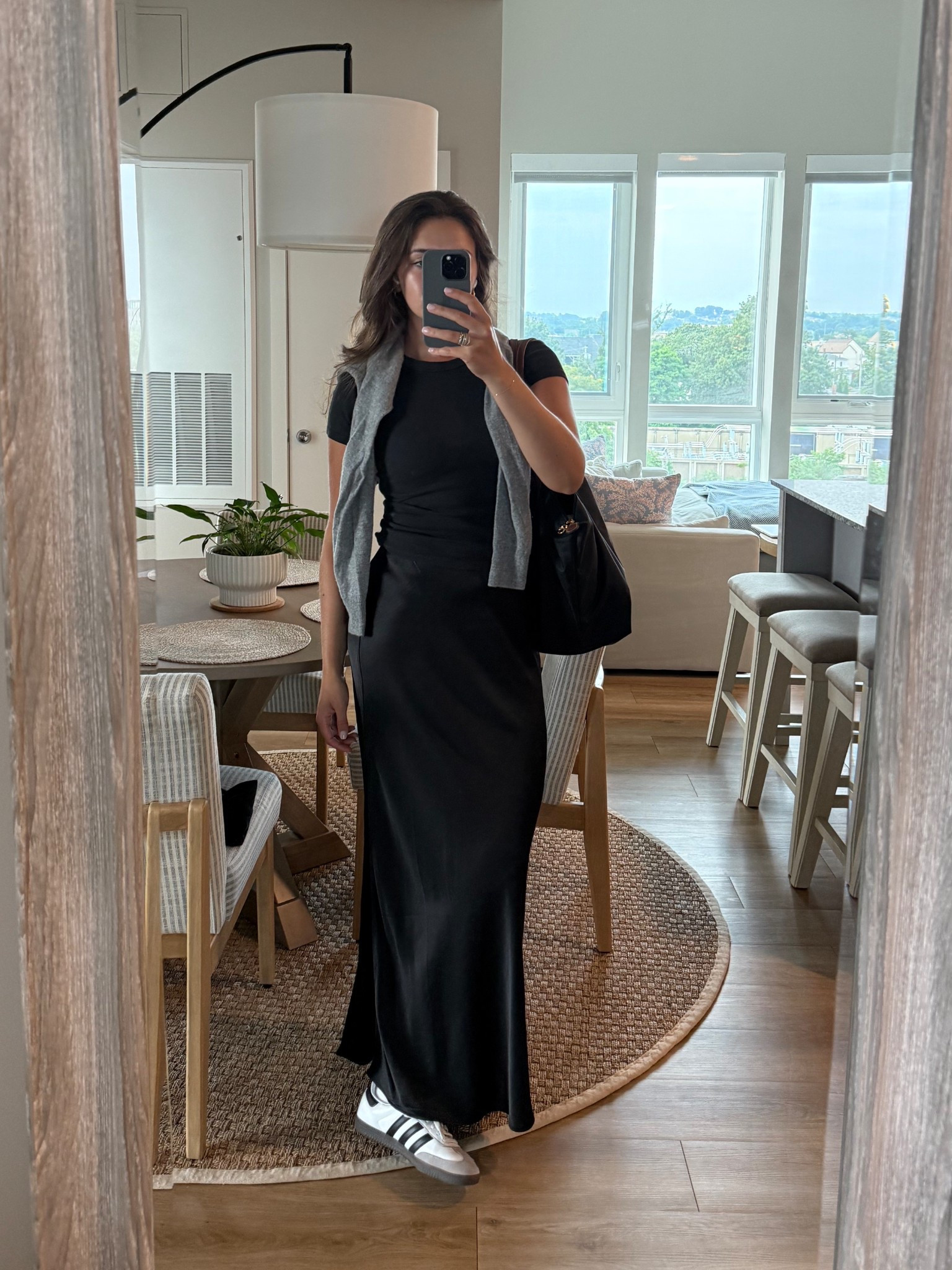 Recent office outfit of the day

#LTKWorkwear #LTKItBag #LTKStyleTip