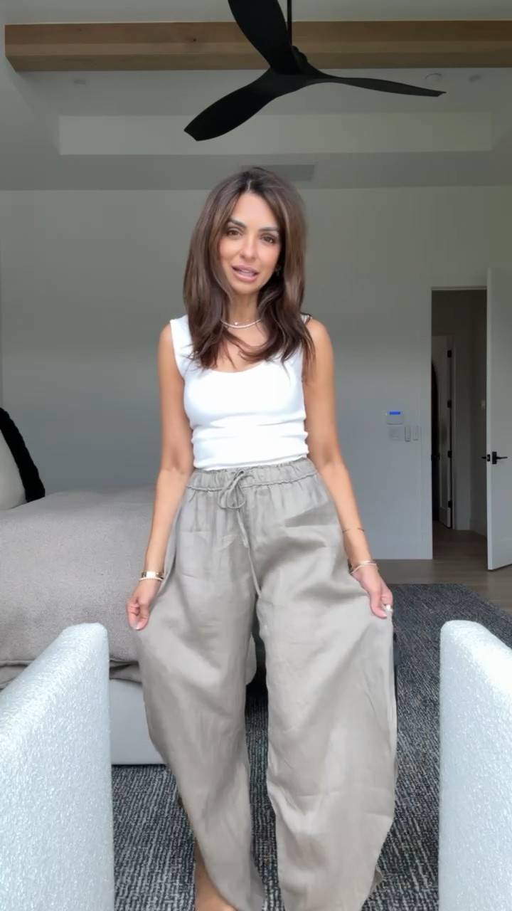I love the cutout on the side of these Zara pants! Such a flattering fit. I’m wearing size XS!

#LTKOver40 #LTKPetite #LTKSeasonal