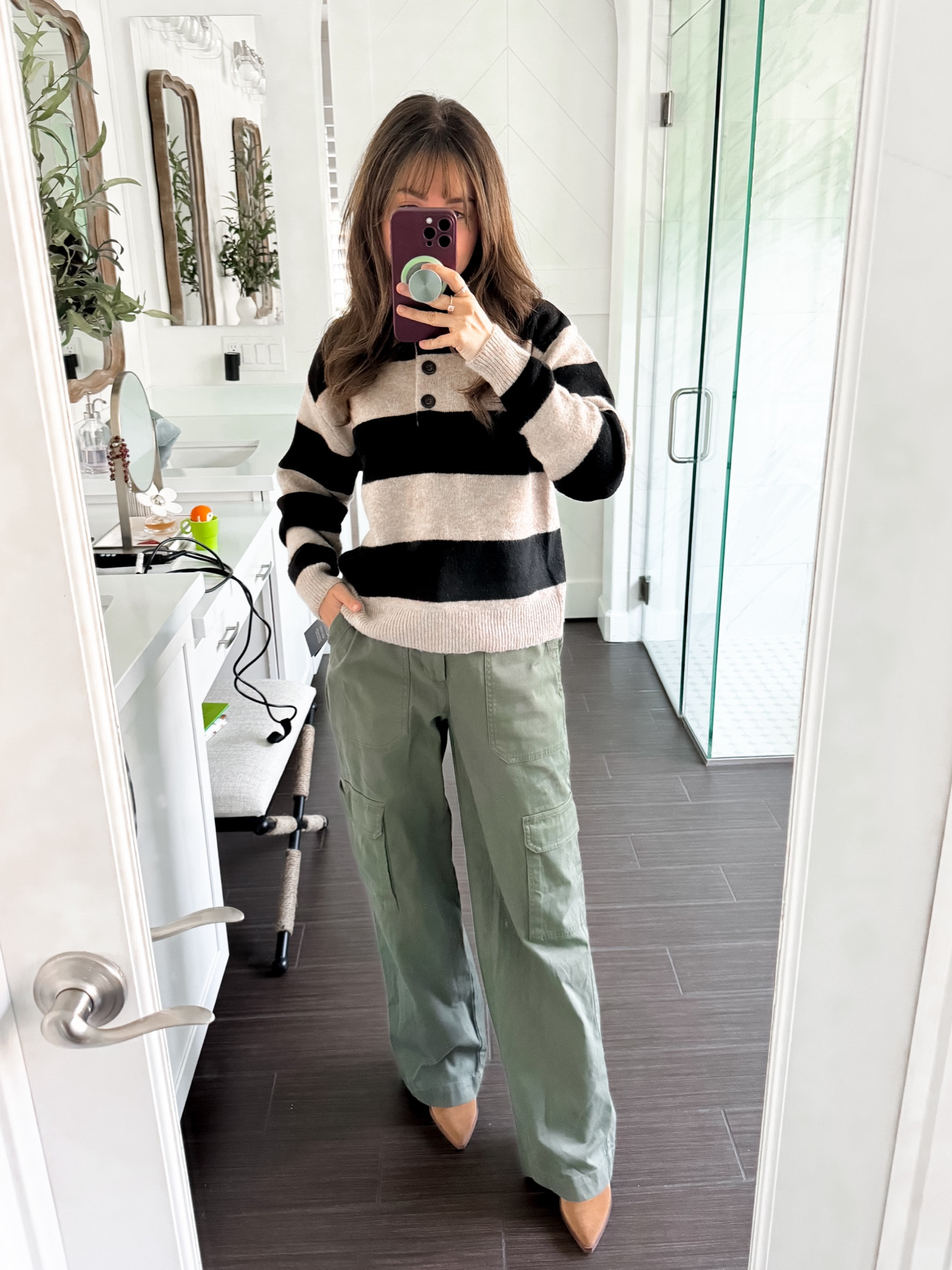 Sweater xs
Pants size 2 I’m 5ft2