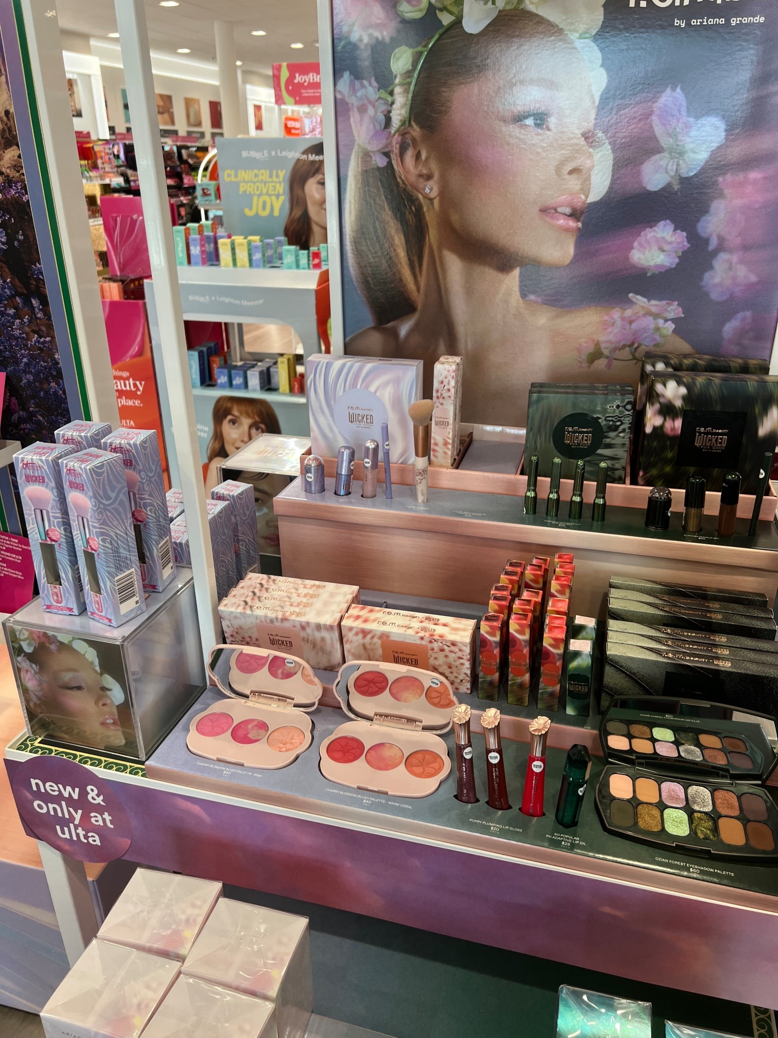 New Wicked collection at Ulta Beauty ✨

r.e.m. beauty, wet brush, conair, it cosmetics and more! 

Ig: @jkyinthesky 

#wicked #wickedforgood #beauty #makeup #arianagrande #whatsnew #ulta #ultabeauty #popculture #fandom 

#LTKBeauty #LTKFamily #LTKStyleTip
