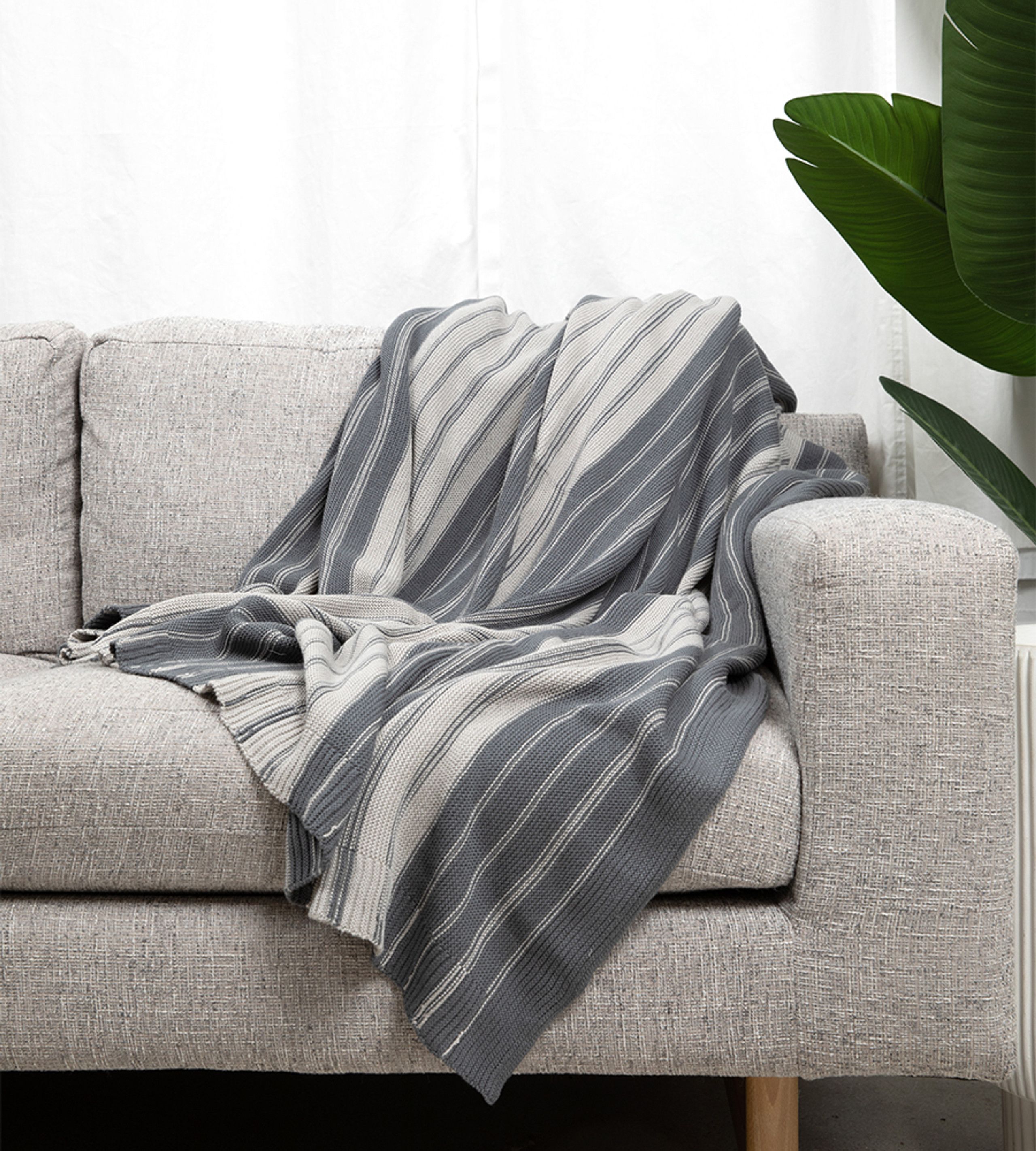 Striped Bamboo Knit Throw Blanket - Charcoal / Harbor Gray | Cariloha