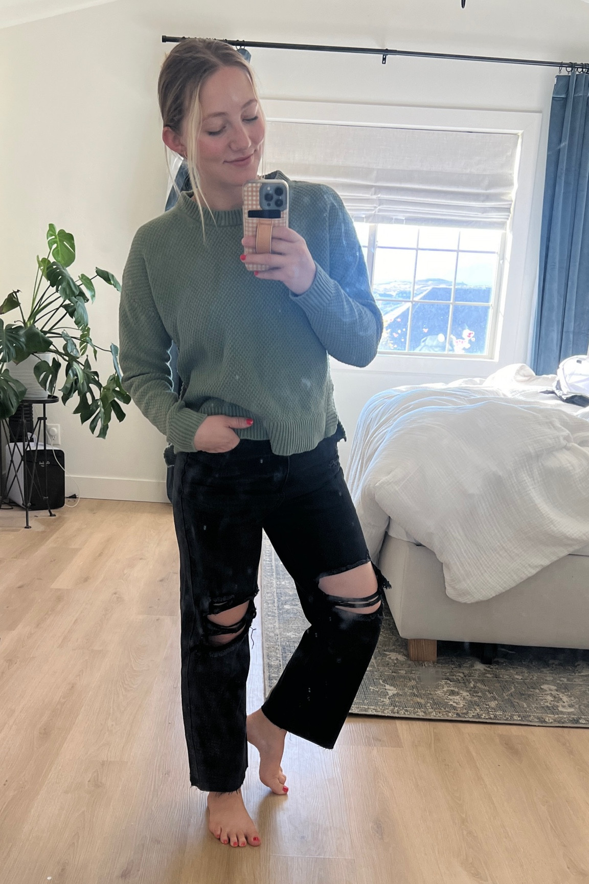 I’m so impressed by these Amazon jeans! They come in a few different washes :)