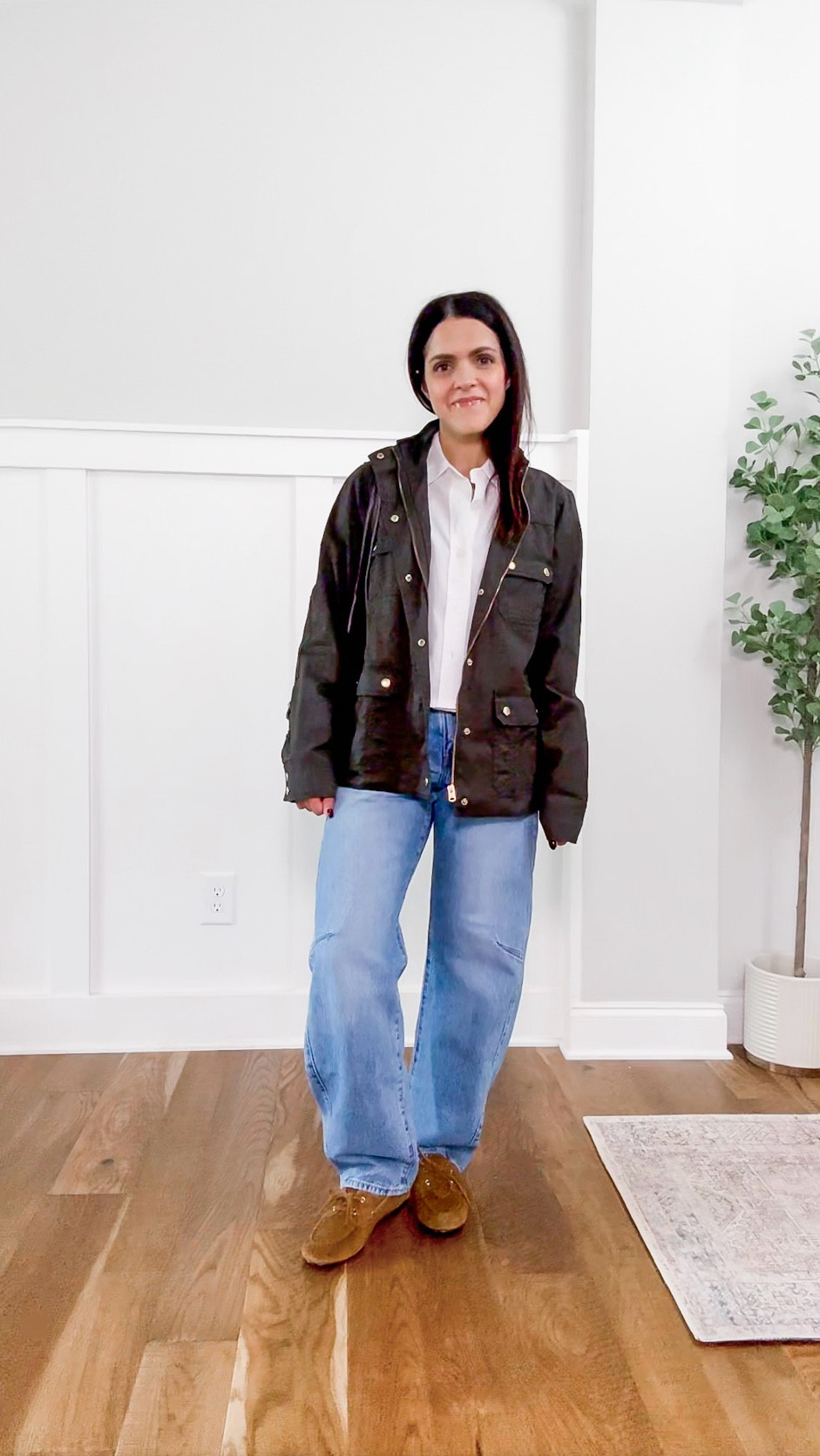 Monthly outfit planner OCTOBER: Fall outfits | suede jacket, barn jacket, straight jean, white button up  loafer, bucket bag 

#falloutfit #classicstyle #casualstyle 


#LTKStyleTip