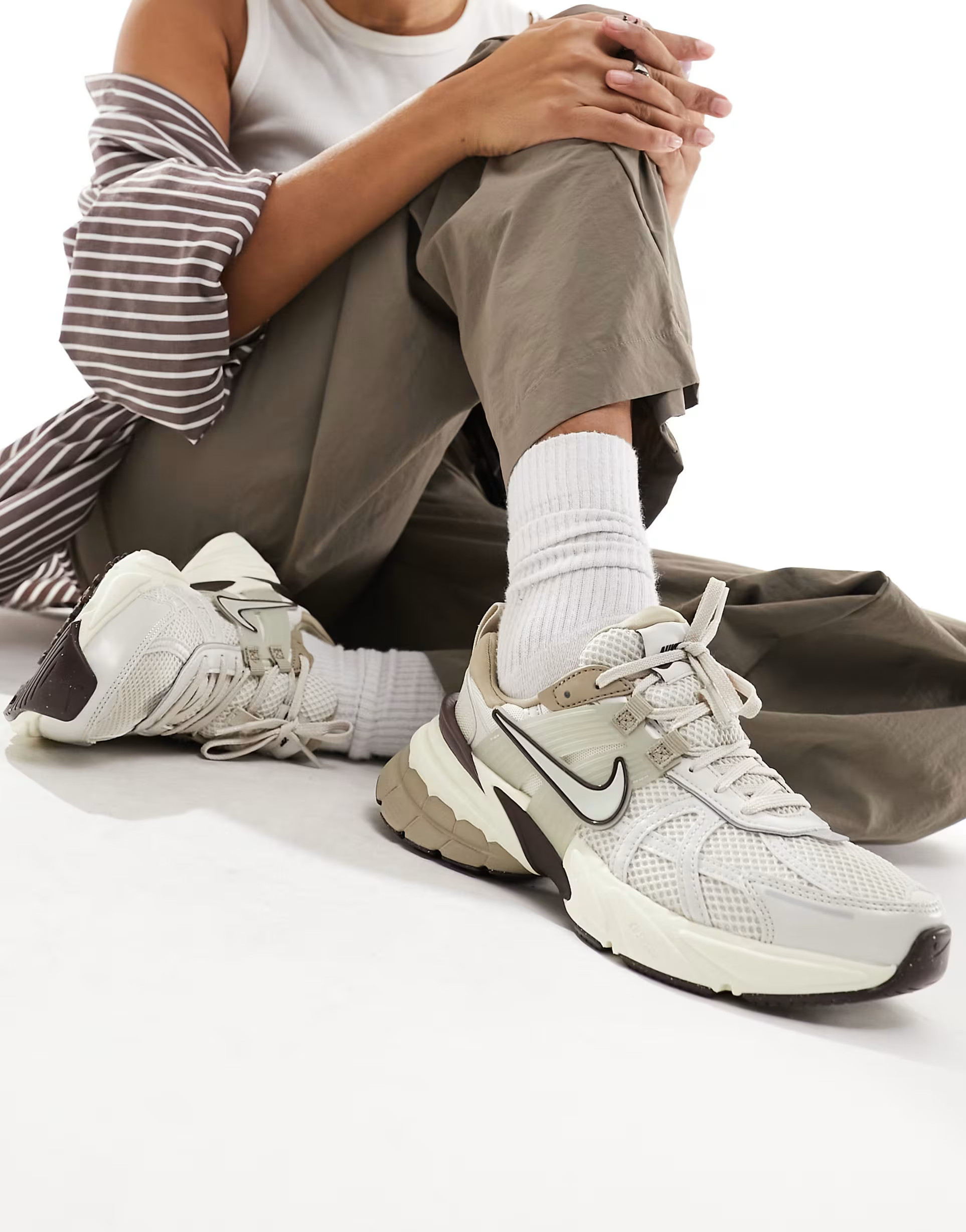 Nike V2K Run sneakers in white and beige | ASOS (Global)