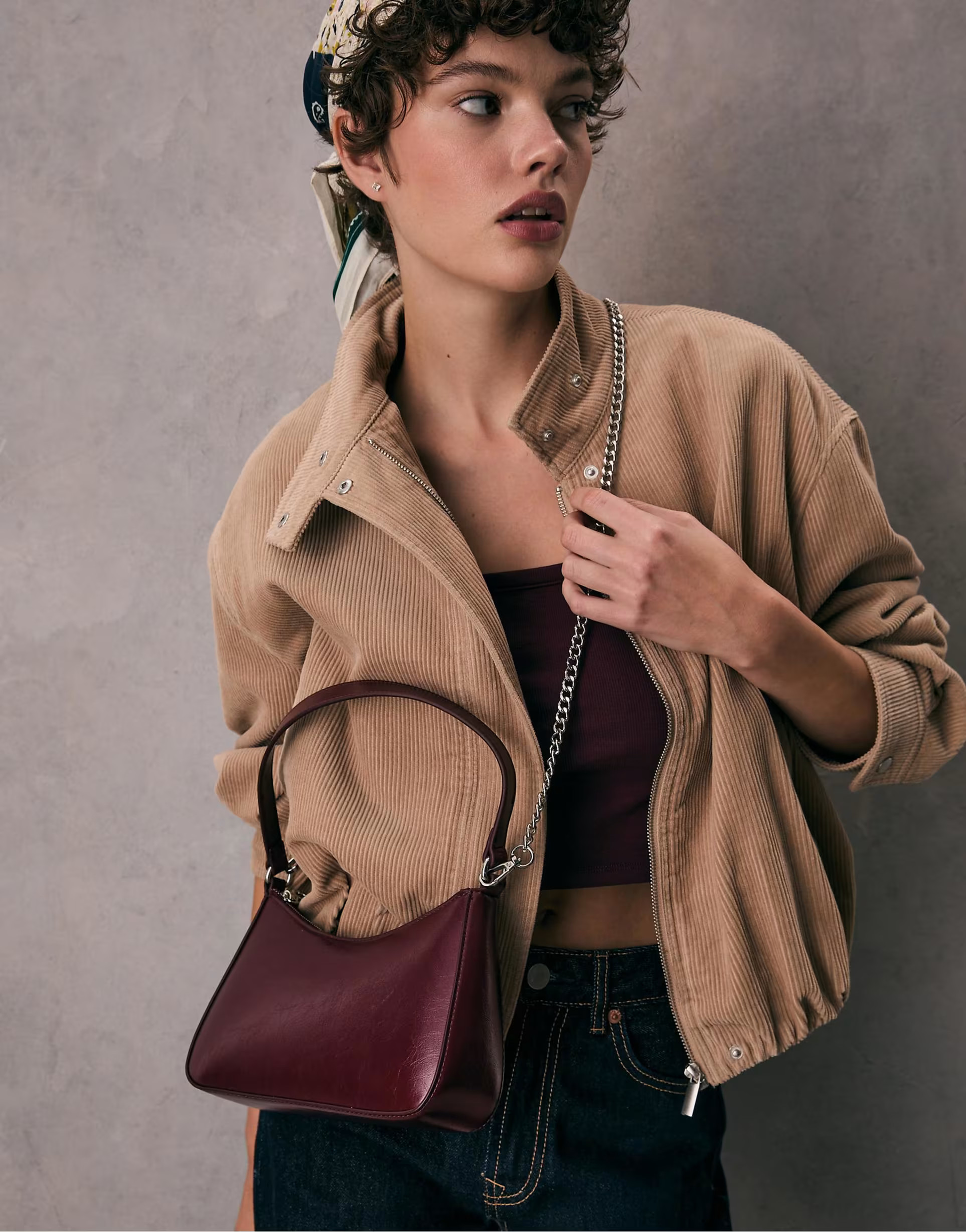 Stradivarius Shoulder bag with chain in burgundy | ASOS | ASOS (Global)