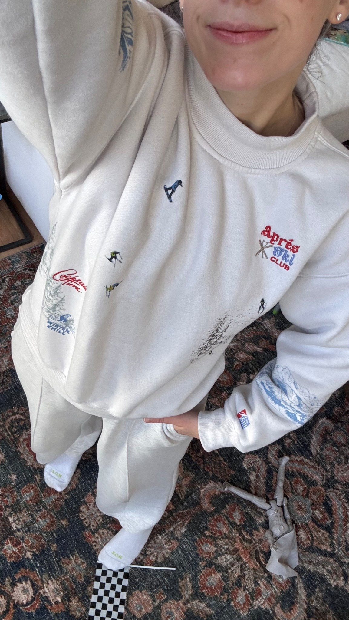 Apres ski sweatshirt 50% off pullover sweater abercrombid

#LTKootd #LTKSaleAlert #LTKgrwm