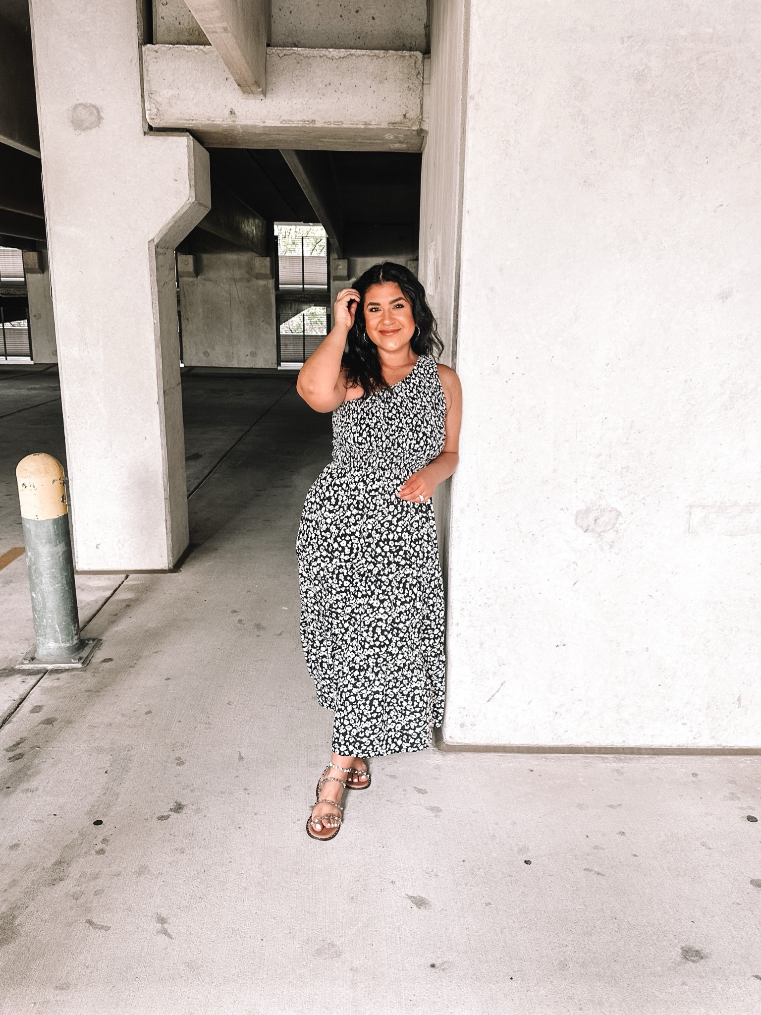 Wearing a L in this Amazon dress. Comes in lots of colors! 

#LTKunder50 #LTKcurves