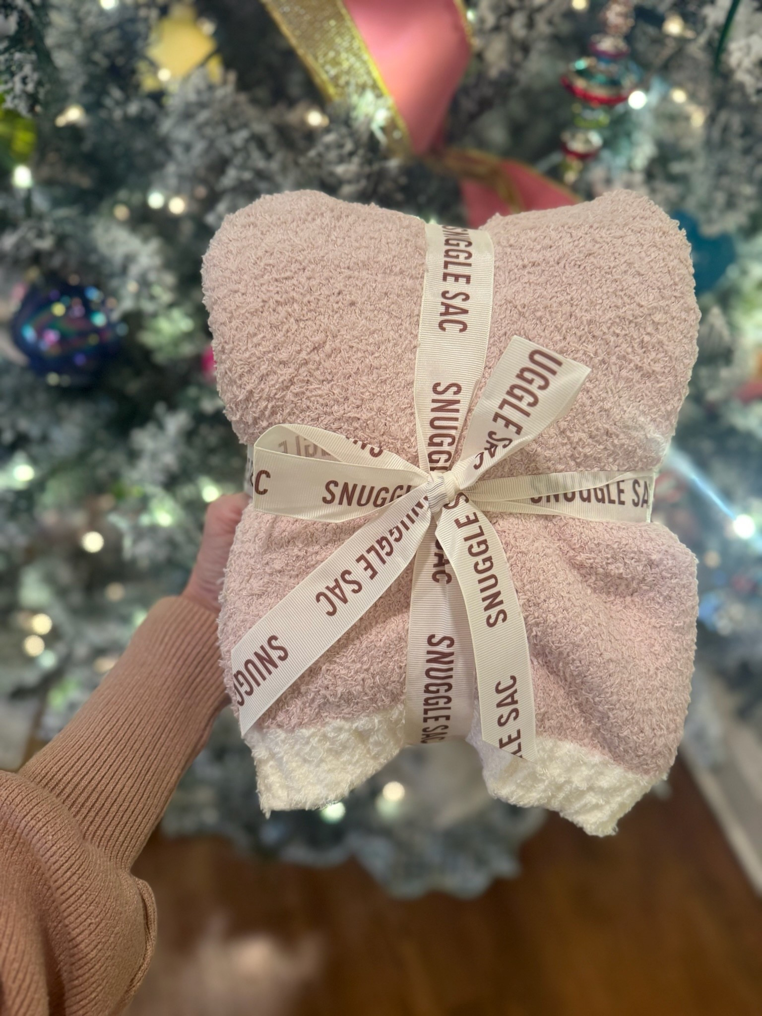 Exact same feel as barefoot dreams!!!! 

#LTKFindsUnder50 #LTKHome #LTKGiftGuide