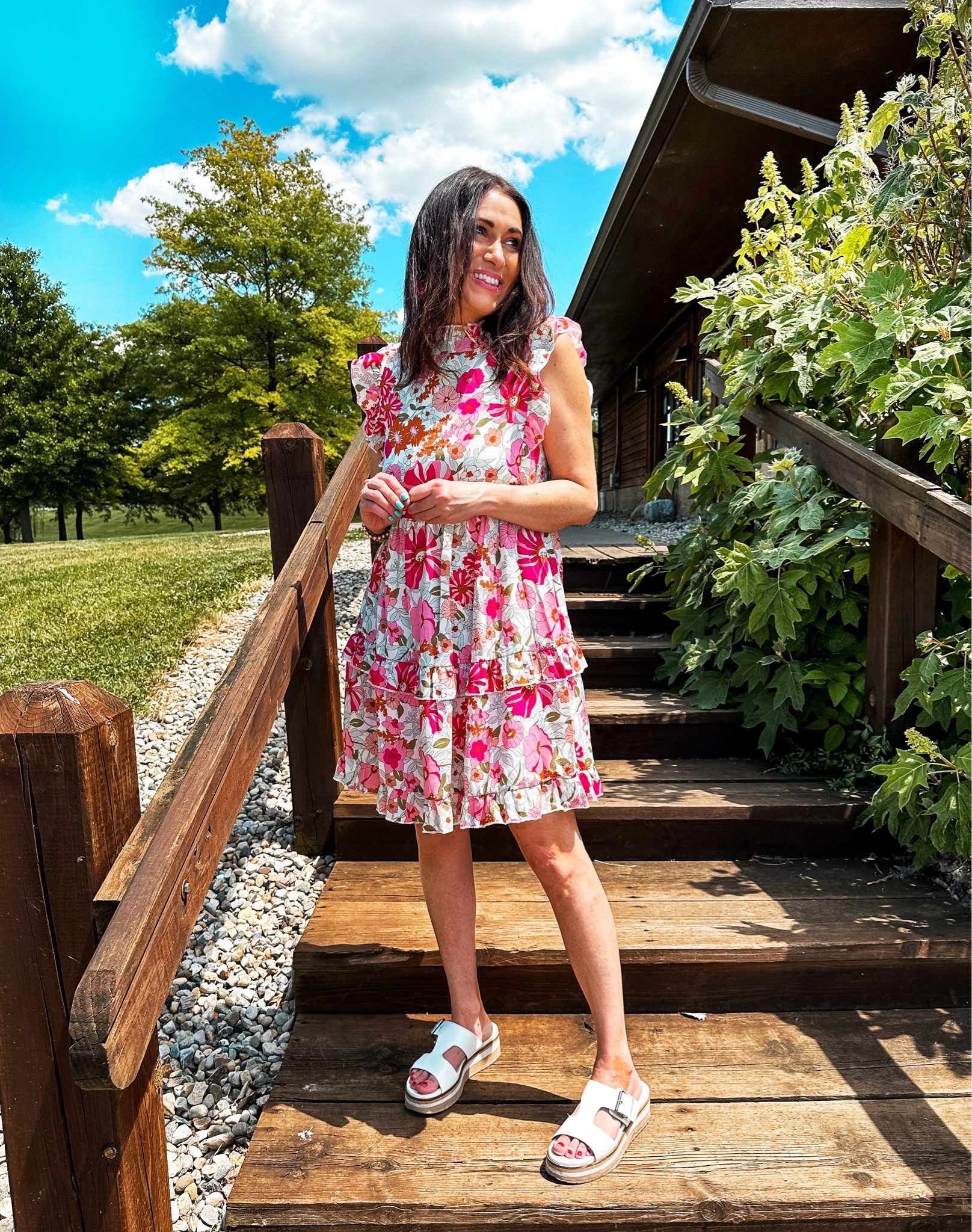 Floral casual round neck sheath dress🌺 perfect for a summer day.

Floral dress// church dress// farmers market// brunch dress// bridal shower dress// every day dress

#LTKunder50 #LTKstyletip