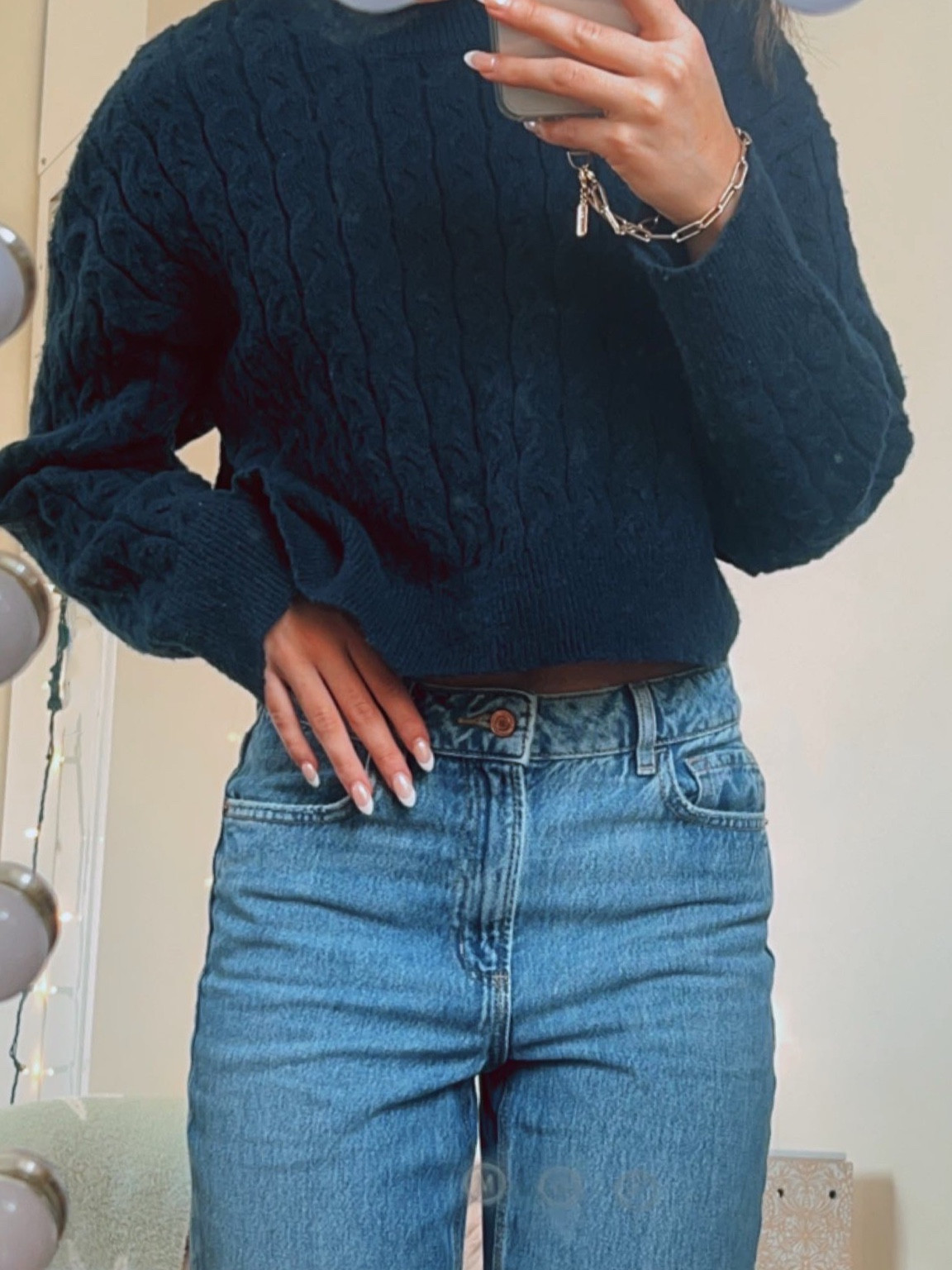 Who said sweaters need to stop in the spring? 

Currently my favorite pair of jeans! Perfect color and SO comfy. I am 5’8 and wear a 2/26 :)



#LTKfindsunder100