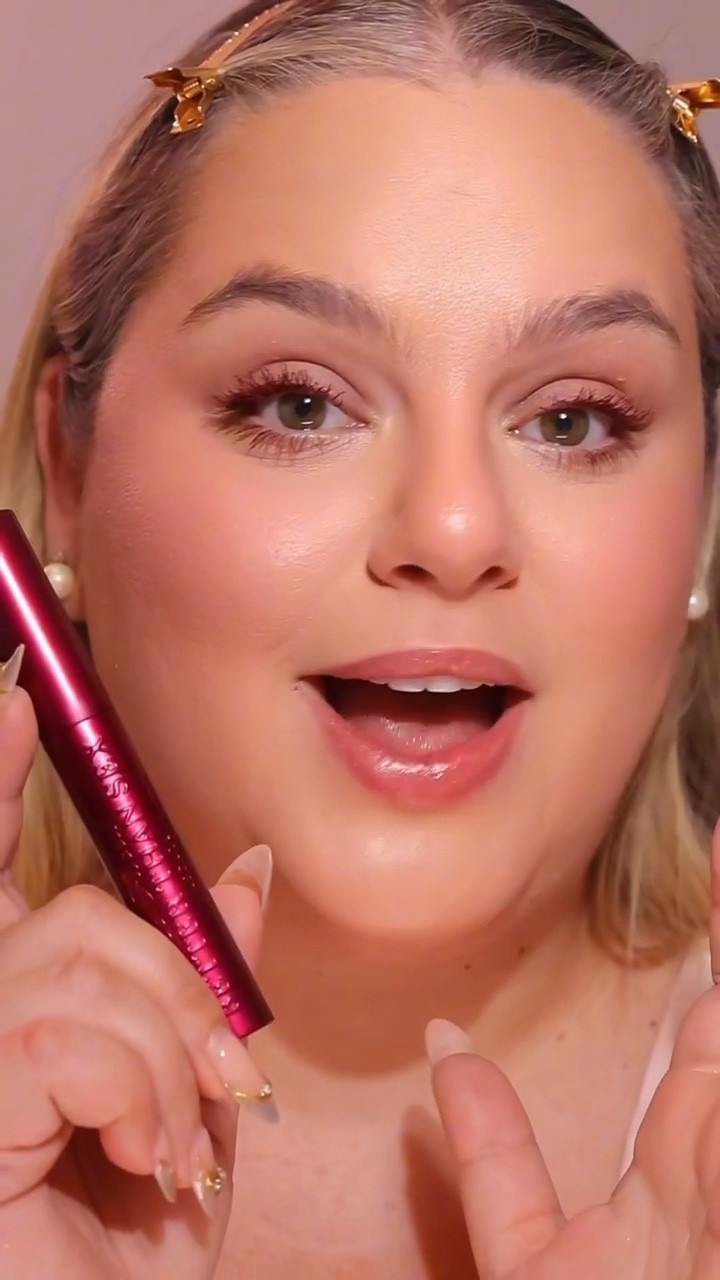 loving this burgundy mascara for a holiday look ✨

#LTKHoliday #LTKBeauty #LTKgrwm