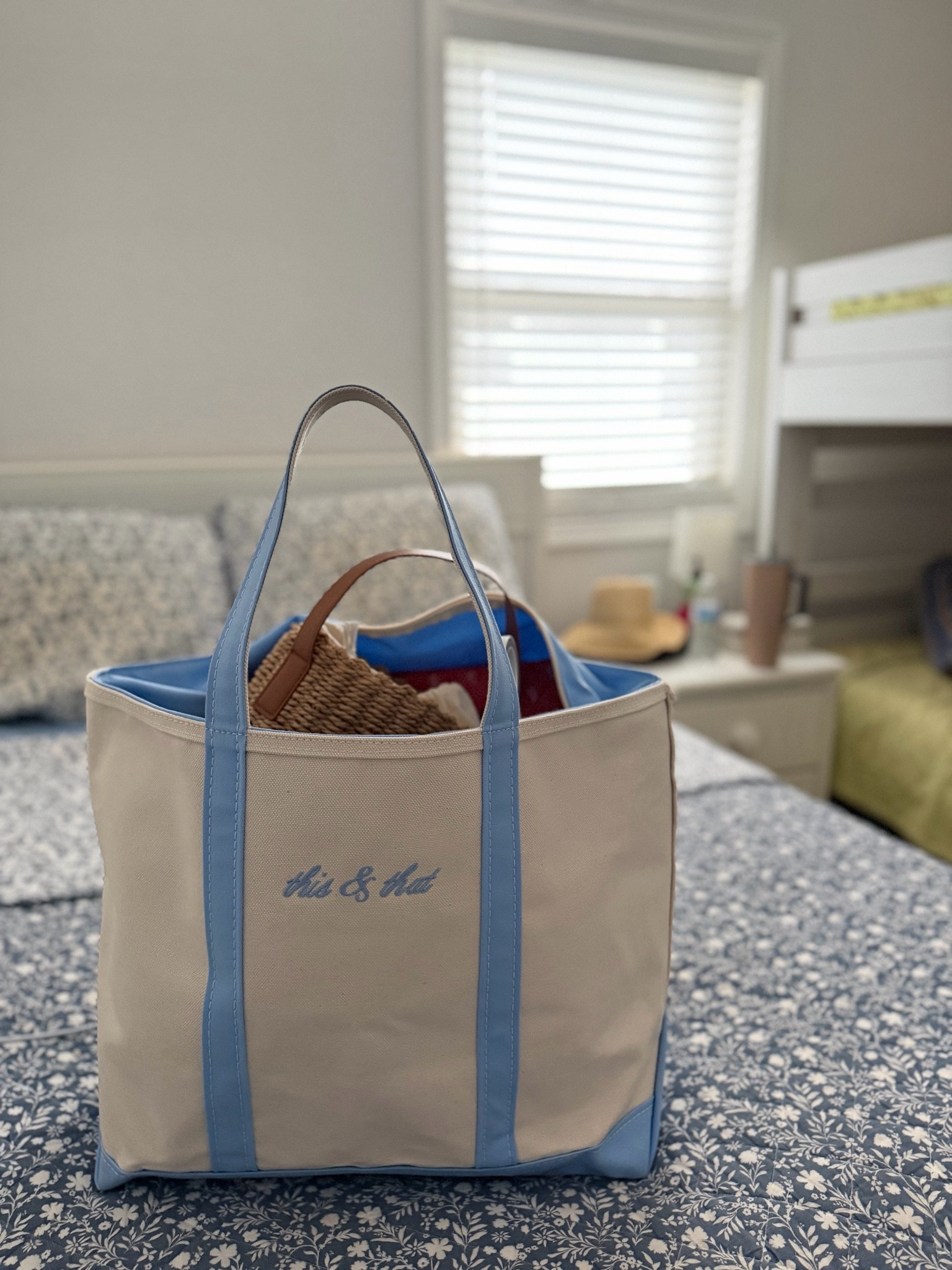 this color is everythinggggg #llbean #boatandtote

#LTKTravel #LTKootd #LTKSeasonal