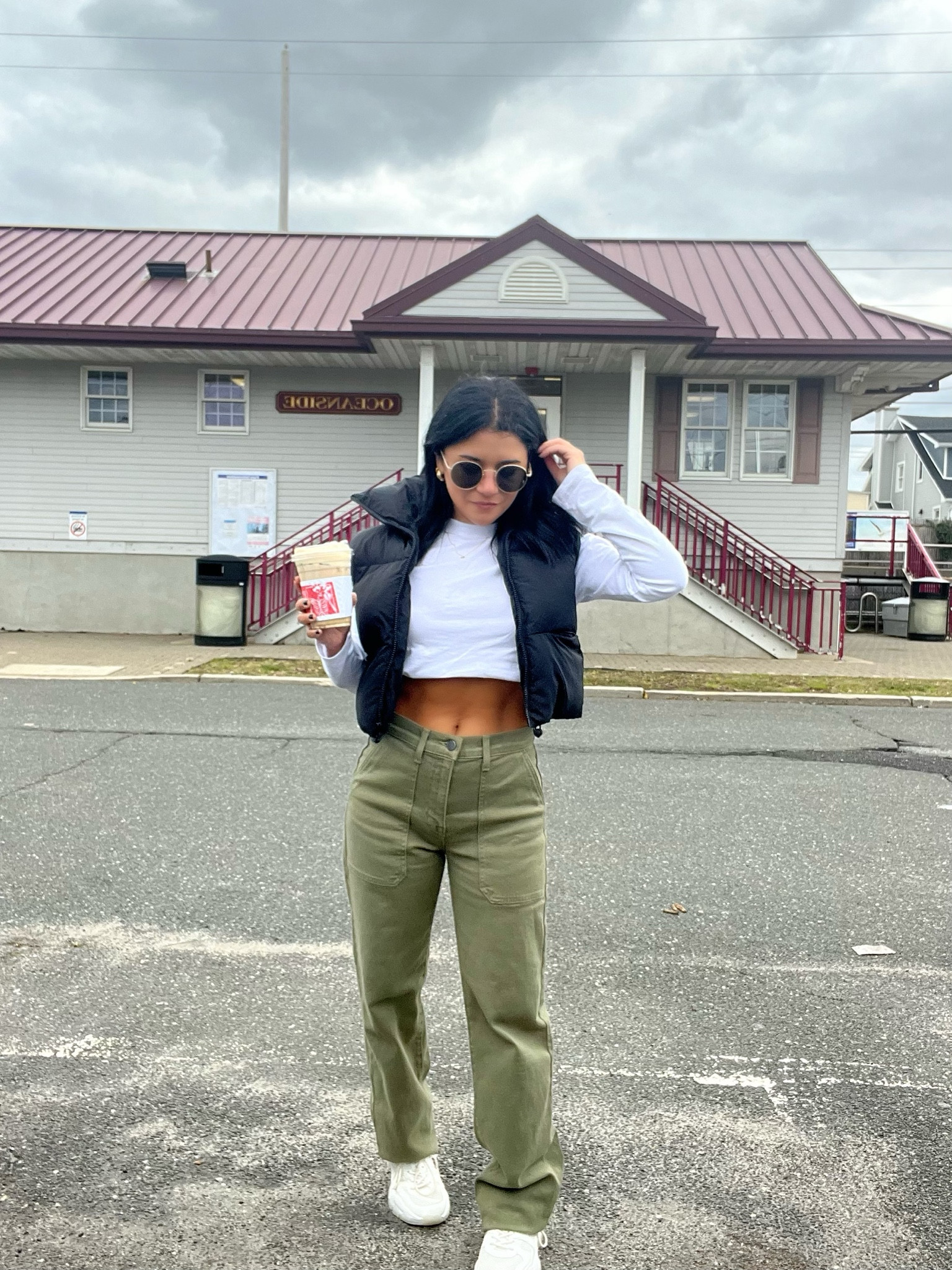 New cargo jeans, loving the neutral color and they’re so comfortable! Runs true to size


fall outfits, casual outfits, fall trends 

Follow my shop @jamie_cataldo on the @shop.LTK app to shop this post and get my exclusive app-only content!

#liketkit 
@shop.ltk
https://liketk.it/4kCDR 

#LTKsalealert #LTKstyletip #LTKSeasonal #LTKstyletip #LTKSeasonal