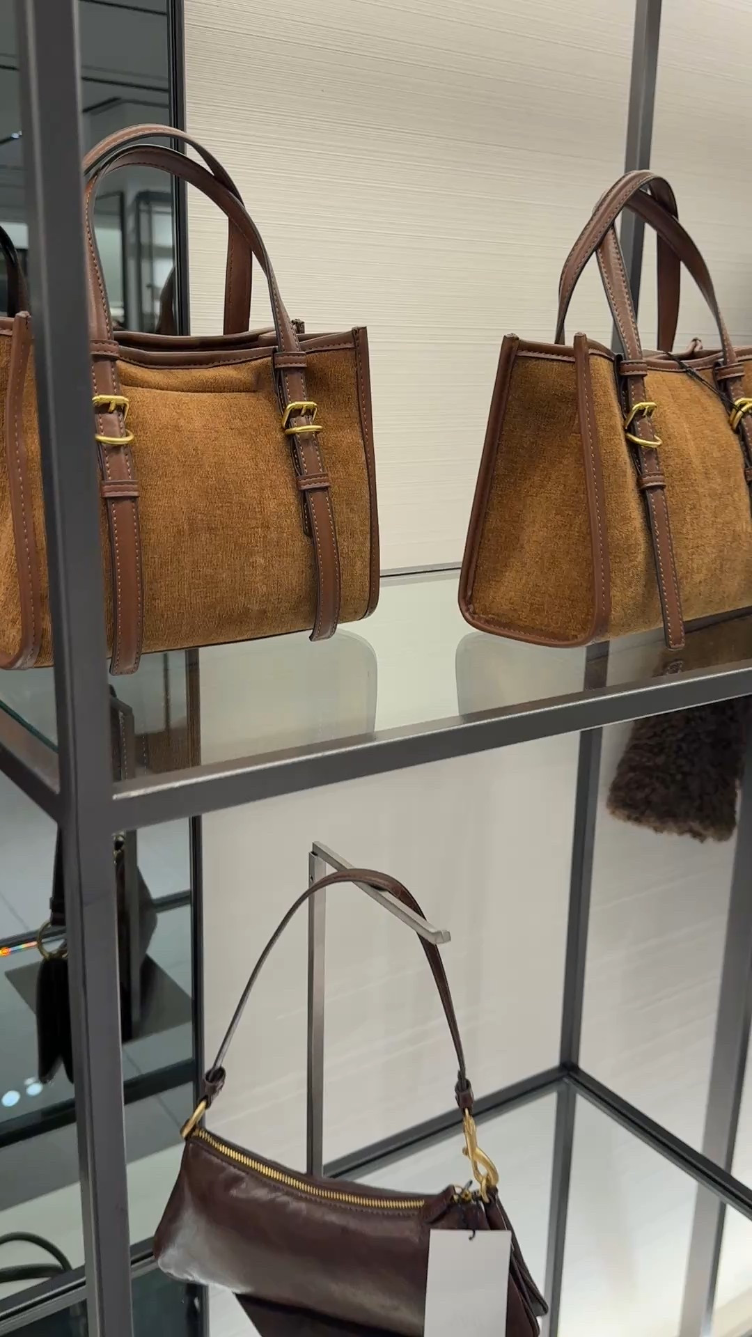 Two tone brown shopper tote bag!!

#LTKFindsUnder100 #LTKStyleTip #LTKItBag