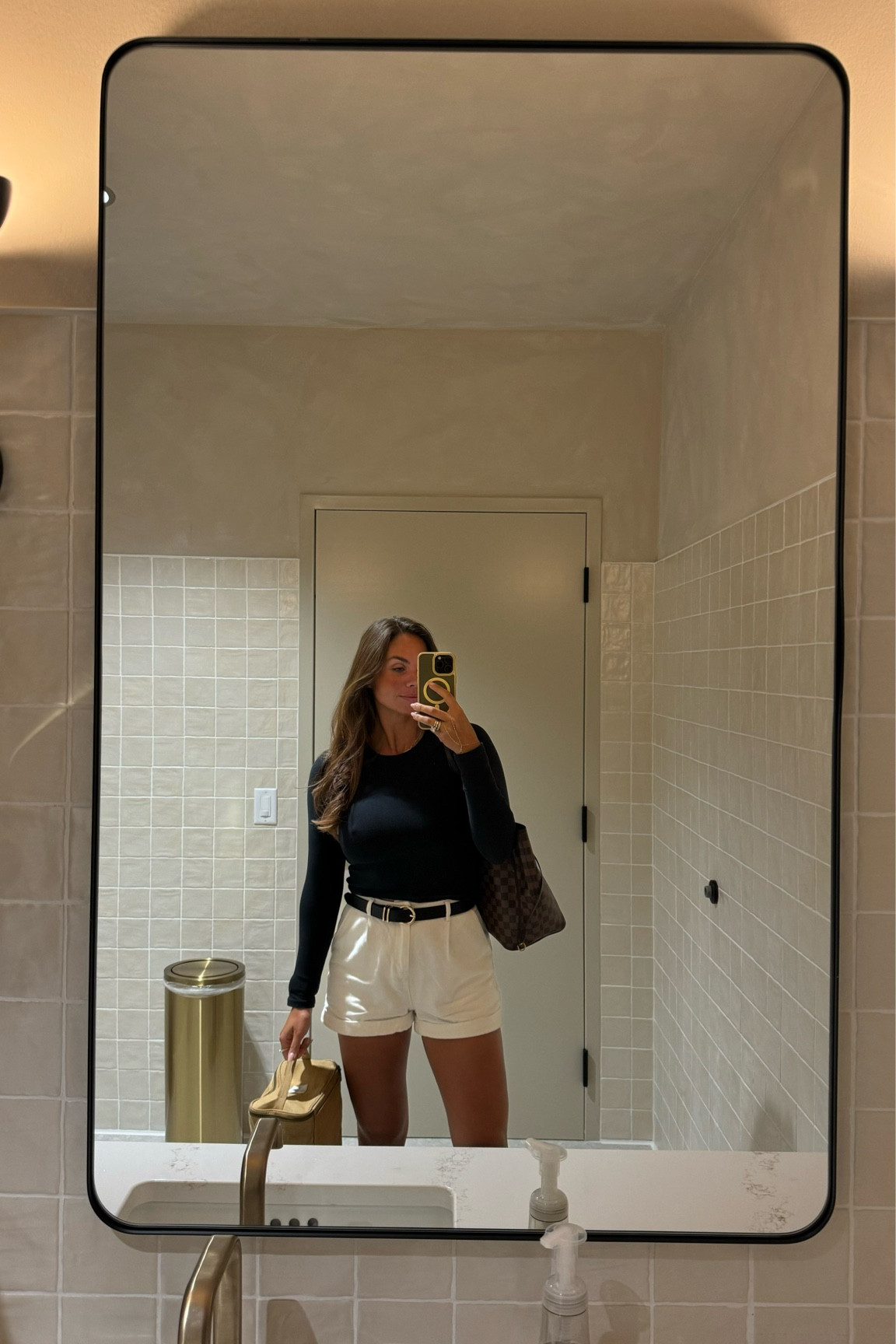 Work fit, shorts are old from a boutique but linked a few similar pairs! 

#LTKworkwear