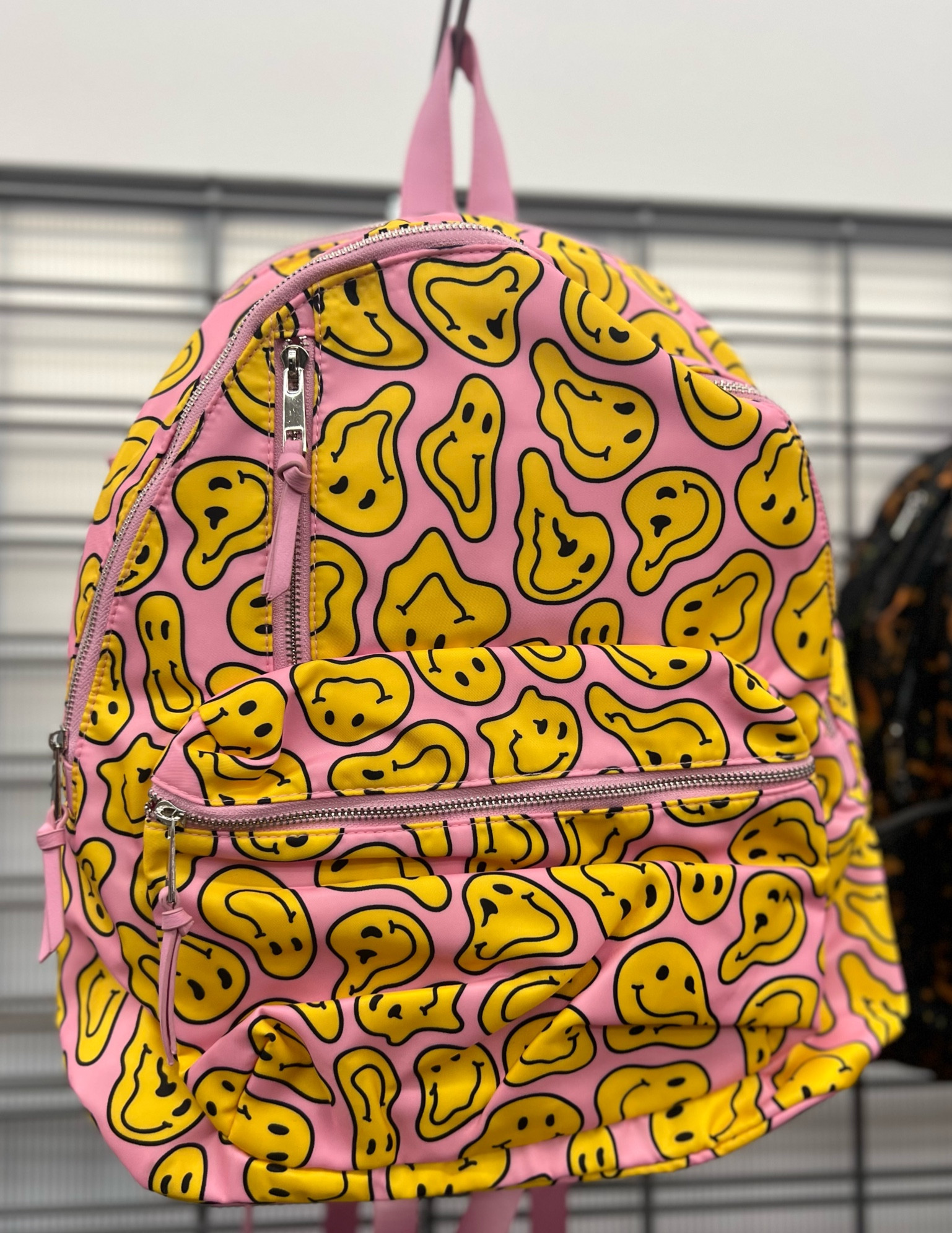 No Boundaries Women's Dome Zip Backpack, Pink Drip Smiley Print