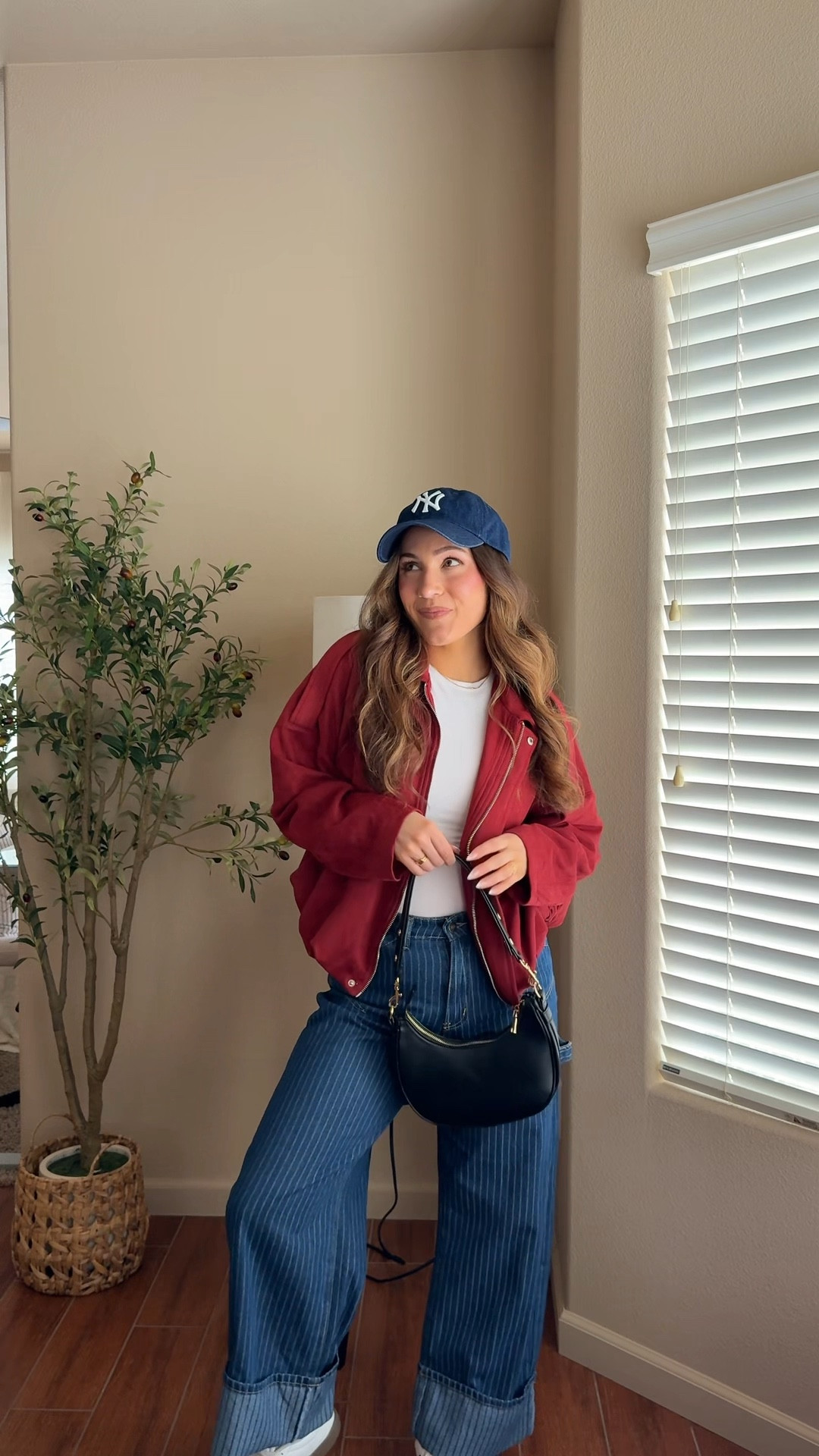 Casual winter outfit idea 
Red suede bomber - S
Striped denim - 4


#LTKdayinmylife #LTKootd #LTKgrwm